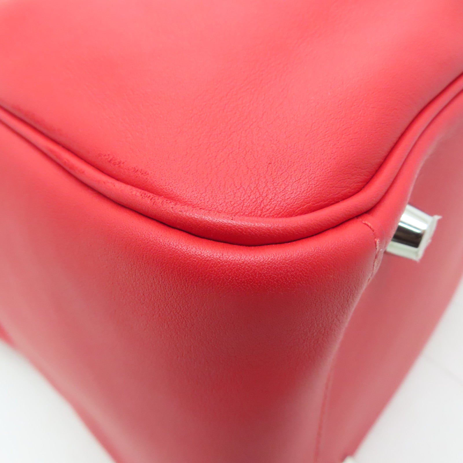 HERMES **【清倉大減價】Swift皮革Lindy 30銀扣手挽肩背兩用袋Rouge de Coeur心紅色