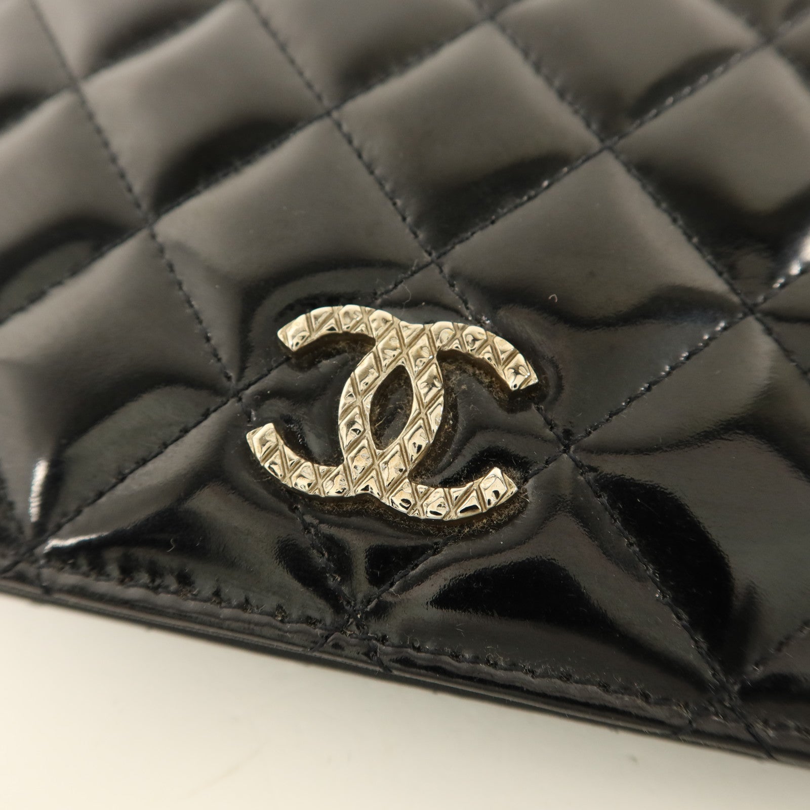 CHANEL 漆皮皮革Long Bifold Wallet銀扣長錢包