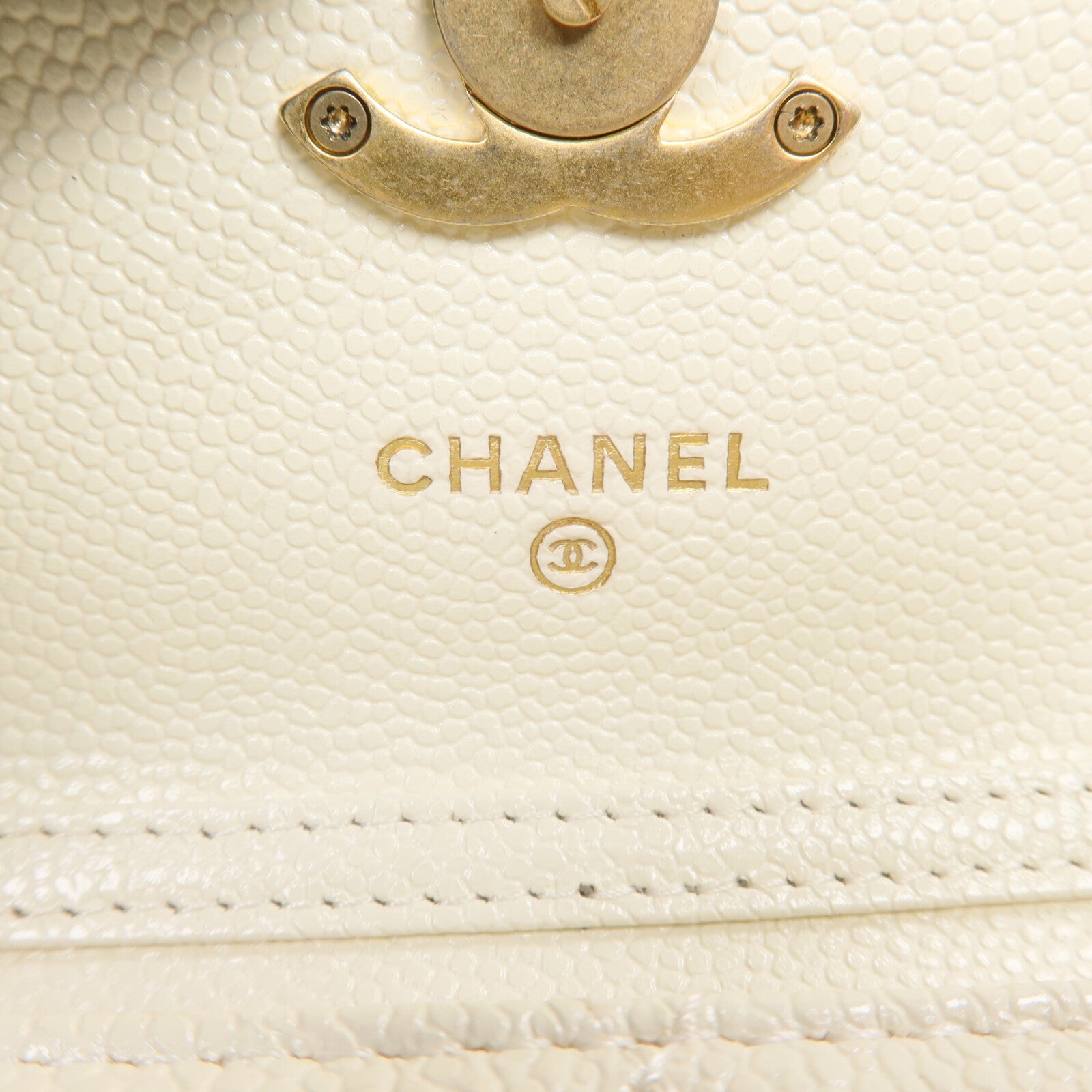 CHANEL 牛皮皮革Chain Shoulder金扣鏈帶肩背袋