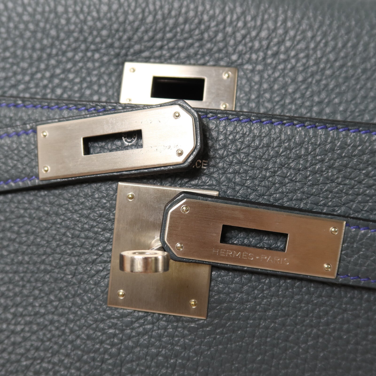 HERMES Clemence皮革Kelly 32銀扣手挽袋Bleu Orage/Bleu Electrique