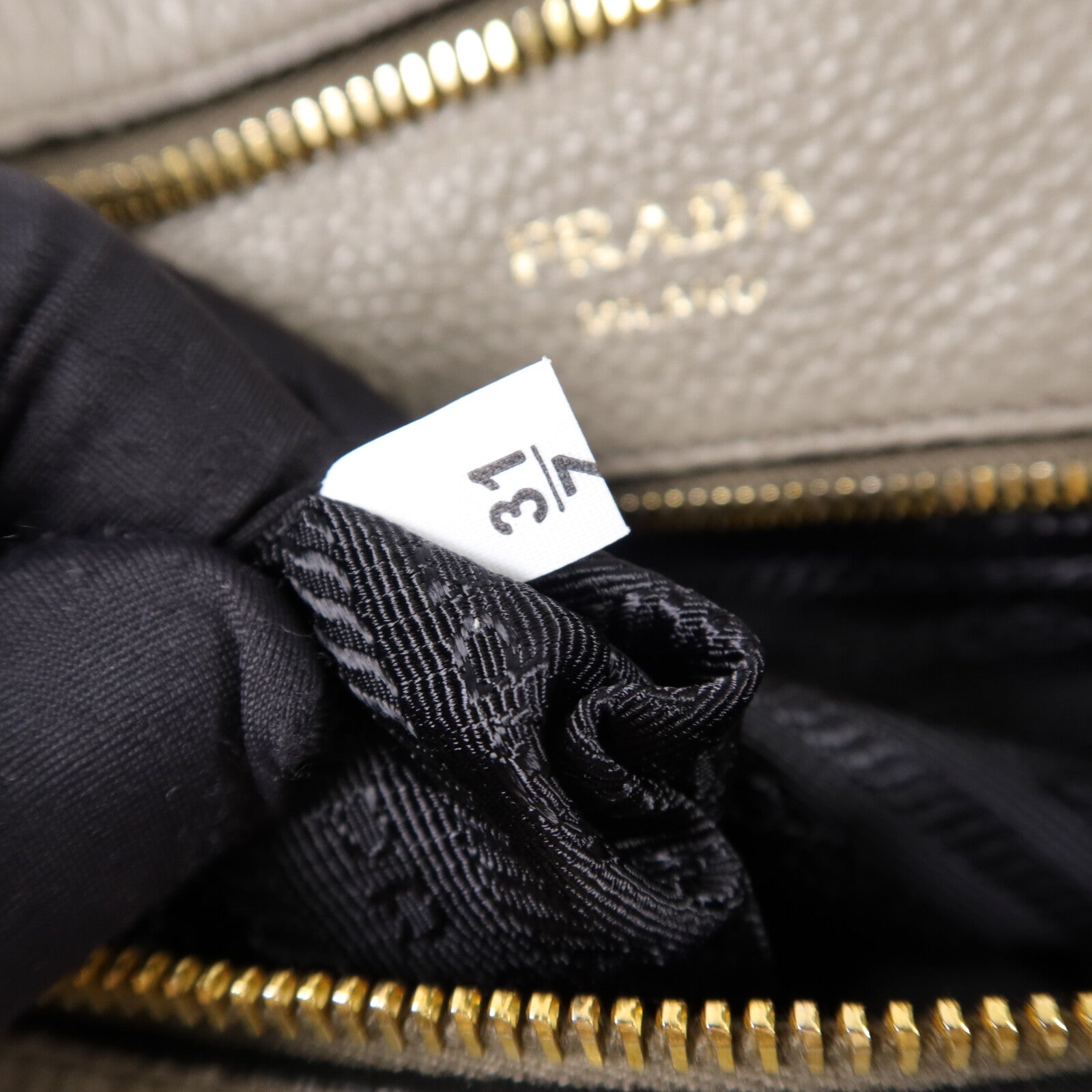 PRADA 牛皮皮革Nero Vitello Daino Bag手挽肩背兩用袋