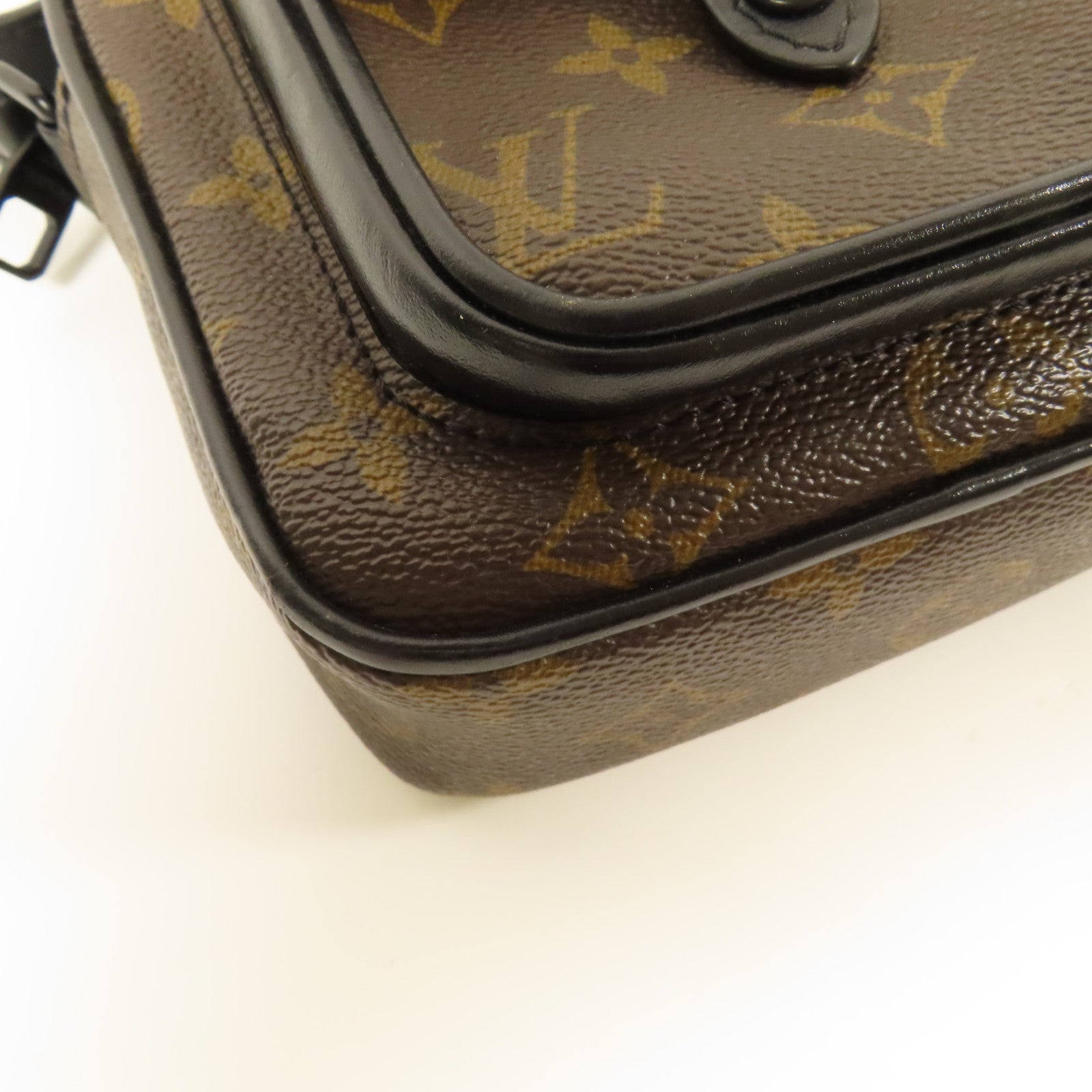 LOUIS VUITTON Monogram Macassar Christopher Wearable Wallet肩背袋