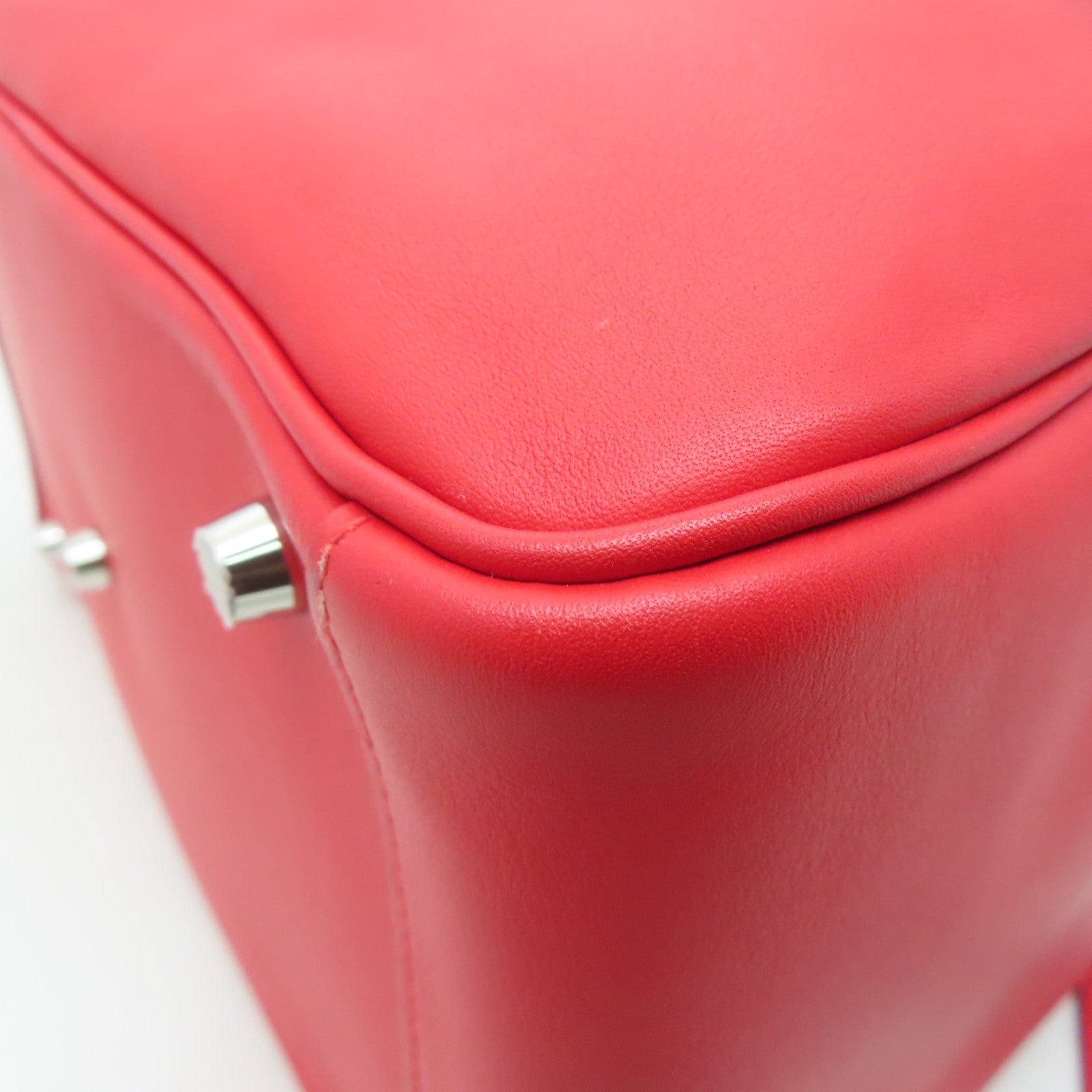 HERMES **【清倉大減價】Swift皮革Lindy 30銀扣手挽肩背兩用袋Rouge de Coeur心紅色