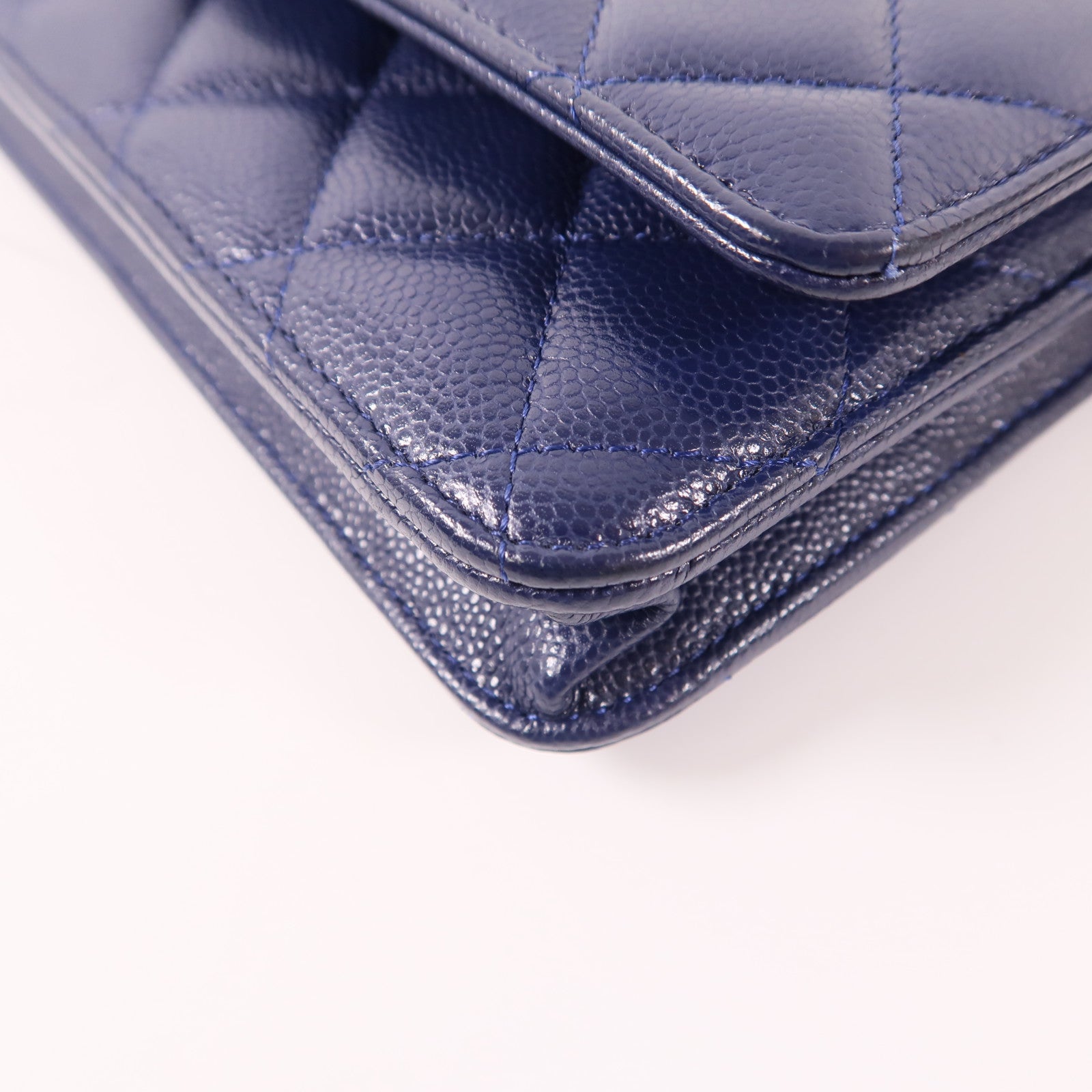 CHANEL 牛皮皮革WOC Wallet On Chain金扣鏈帶肩背袋