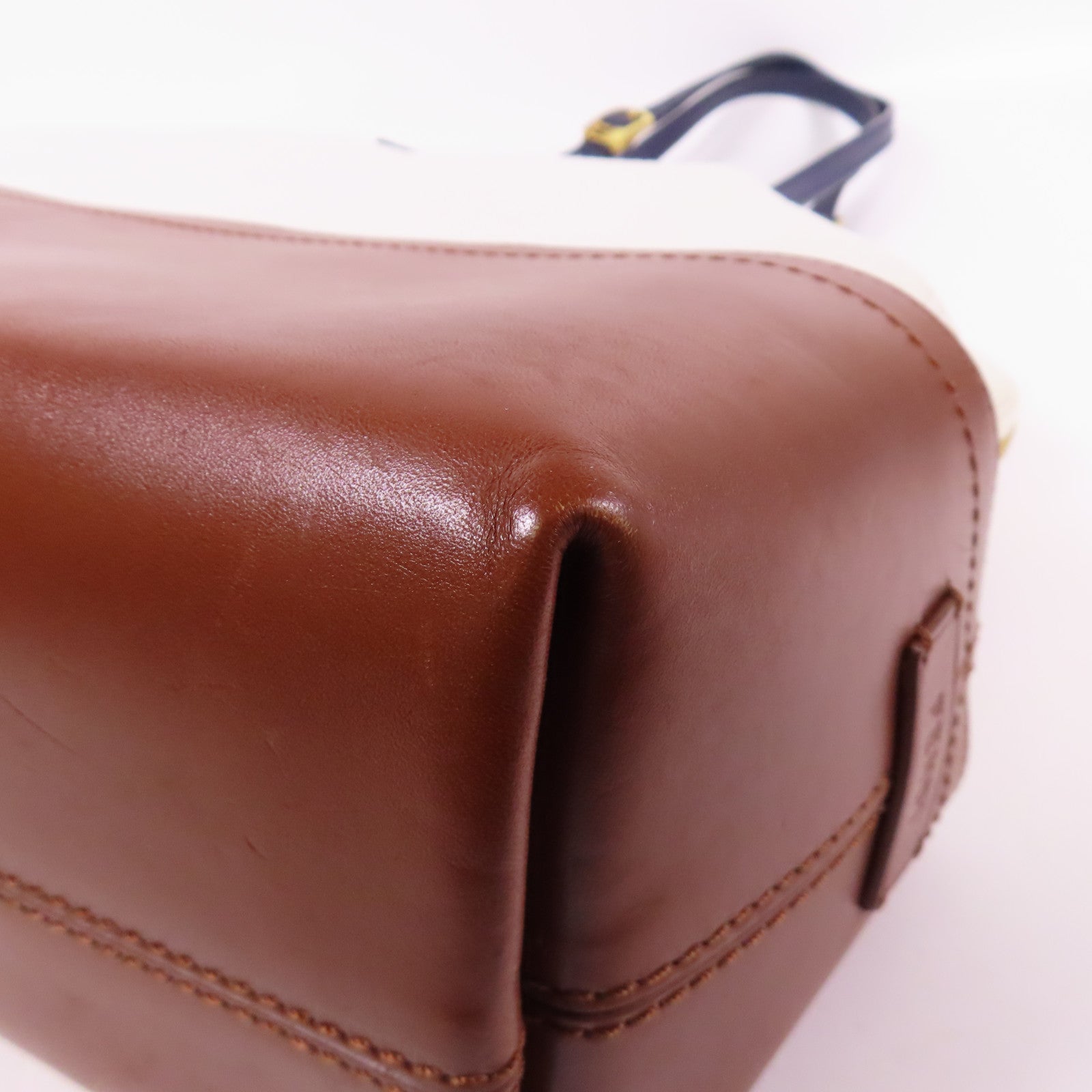 FENDI 牛皮皮革Shoulder Tote金扣肩背袋/手挽袋