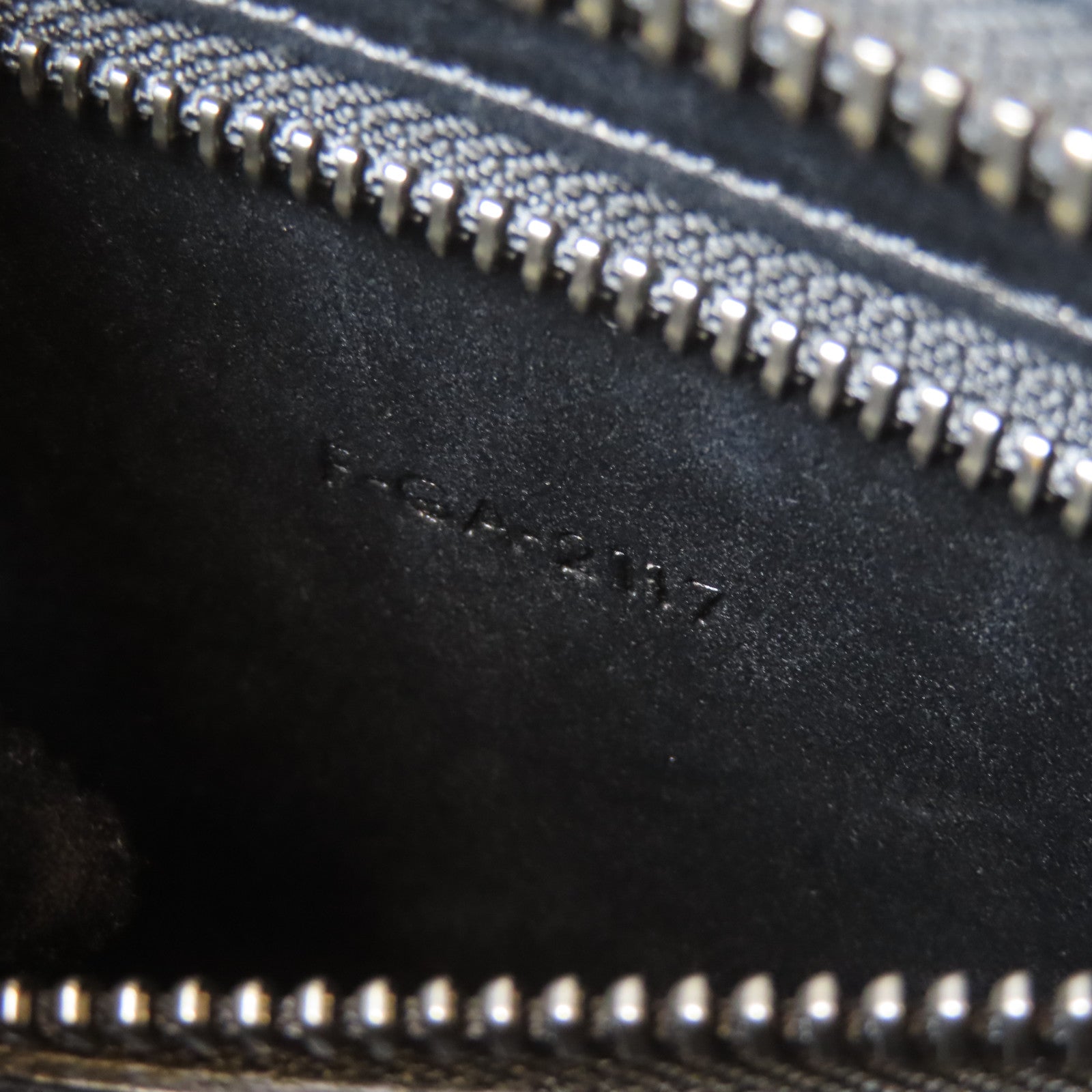 CELINE 牛皮皮革Micro Luggage銀扣手挽袋黑色/綠色