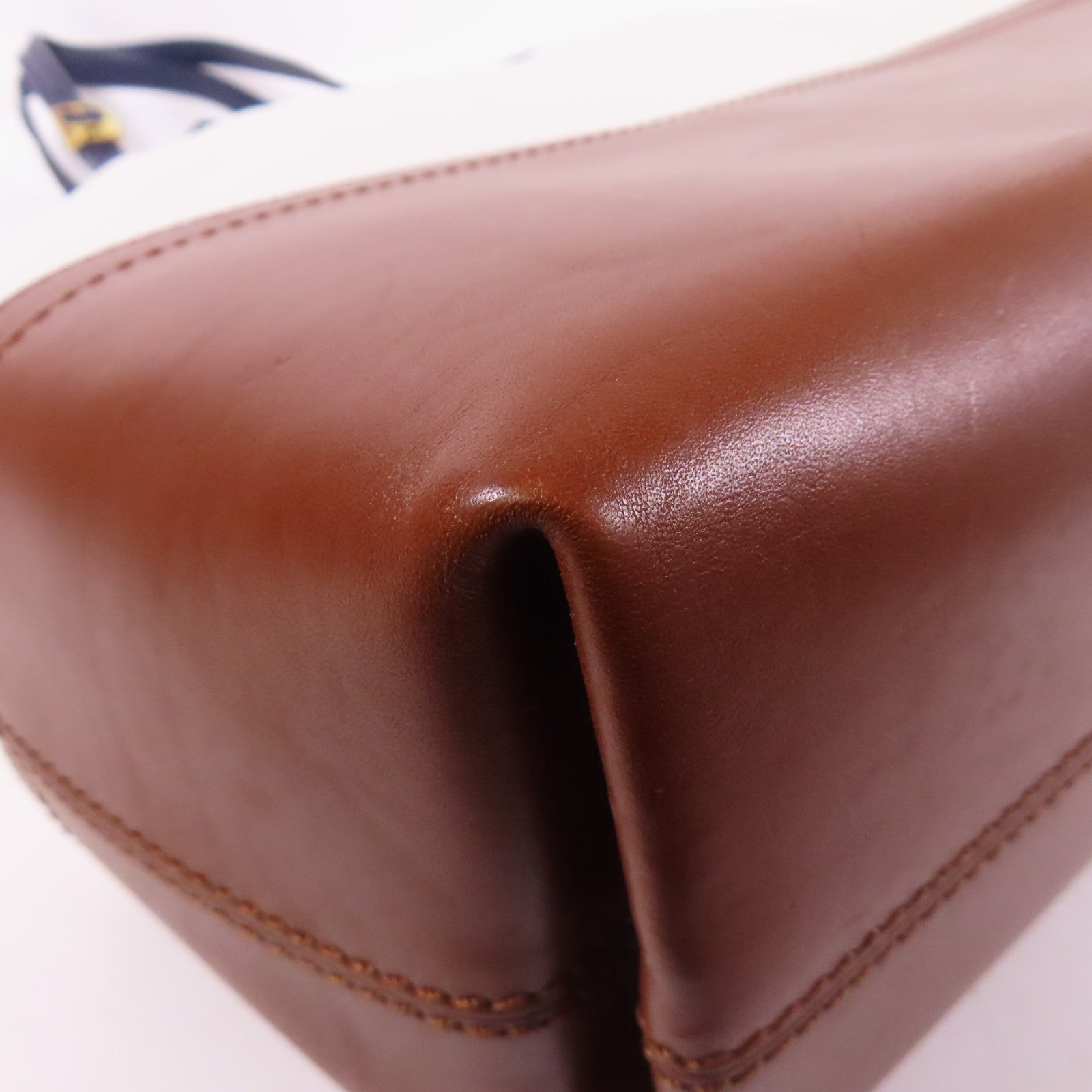 FENDI 牛皮皮革Shoulder Tote金扣肩背袋/手挽袋