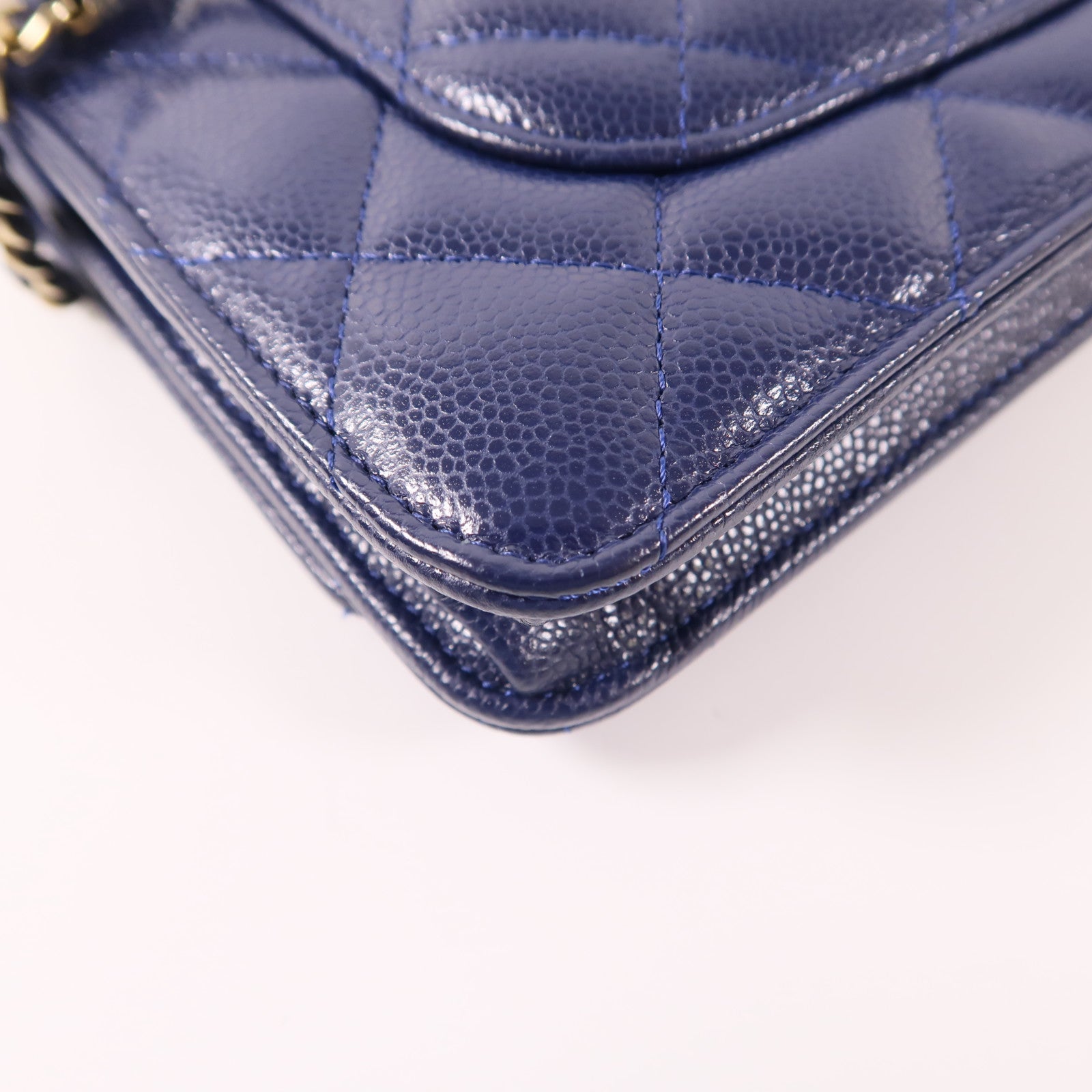 CHANEL 牛皮皮革WOC Wallet On Chain金扣鏈帶肩背袋