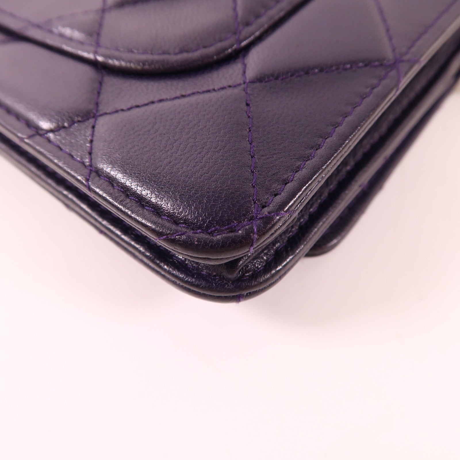 CHANEL 牛皮皮革WOC Wallet On Chain金扣鏈帶肩背袋