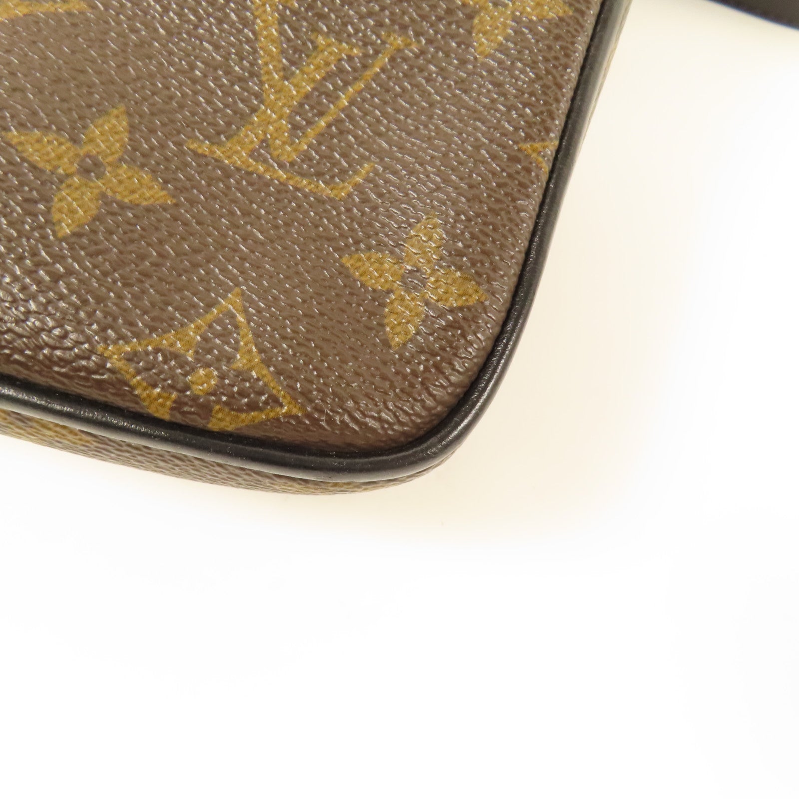LOUIS VUITTON Monogram Macassar Christopher Wearable Wallet肩背袋