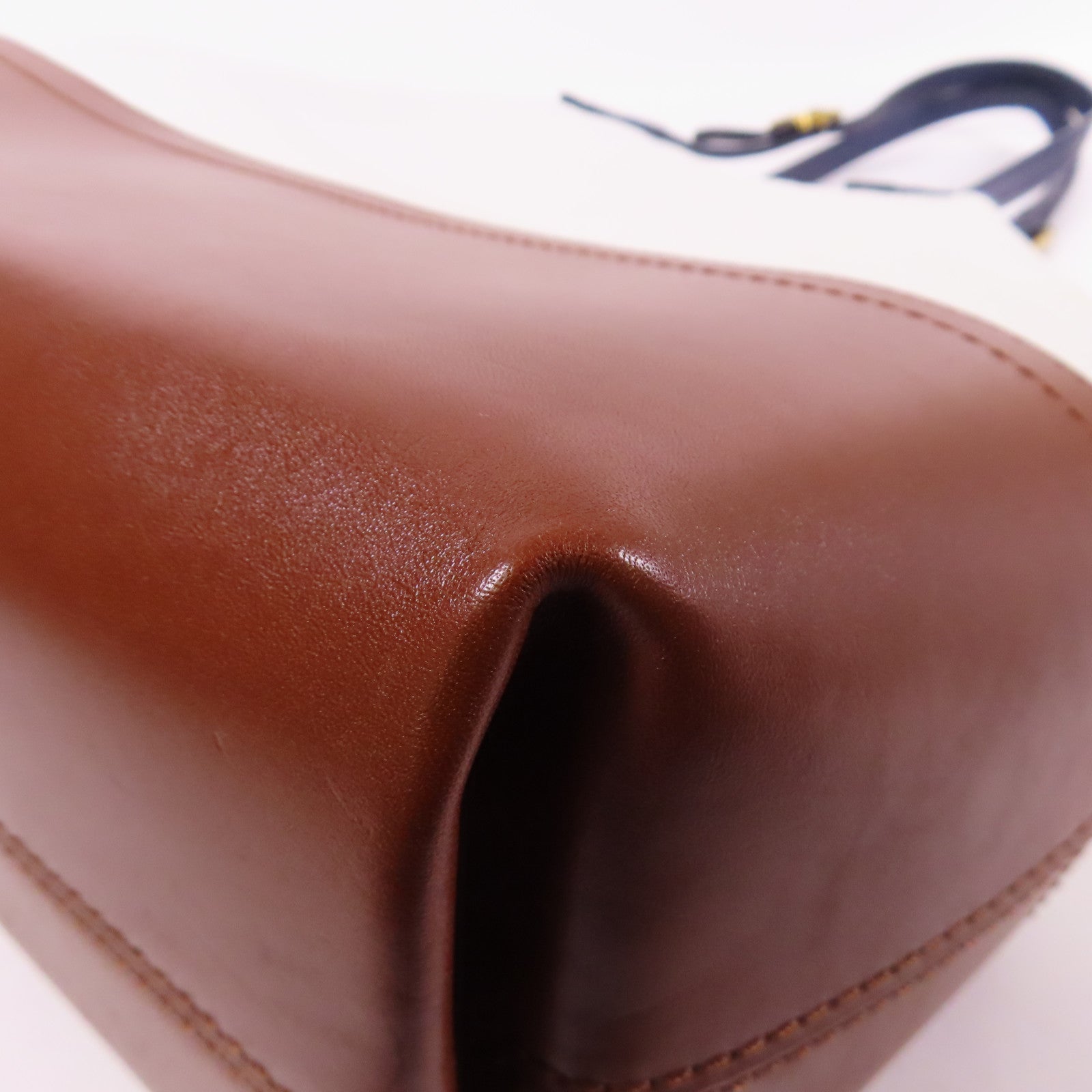 FENDI 牛皮皮革Shoulder Tote金扣肩背袋/手挽袋