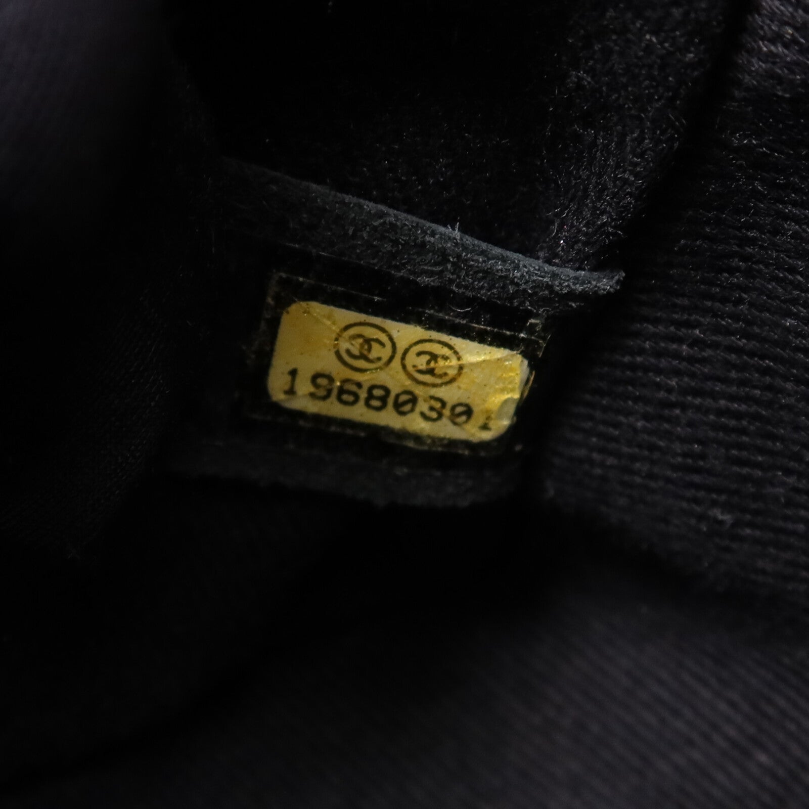 CHANEL 牛皮皮革Le Boy 20銀扣鏈帶肩背袋