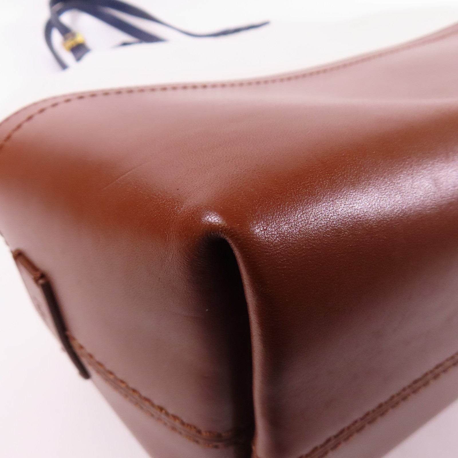 FENDI 牛皮皮革Shoulder Tote金扣肩背袋/手挽袋