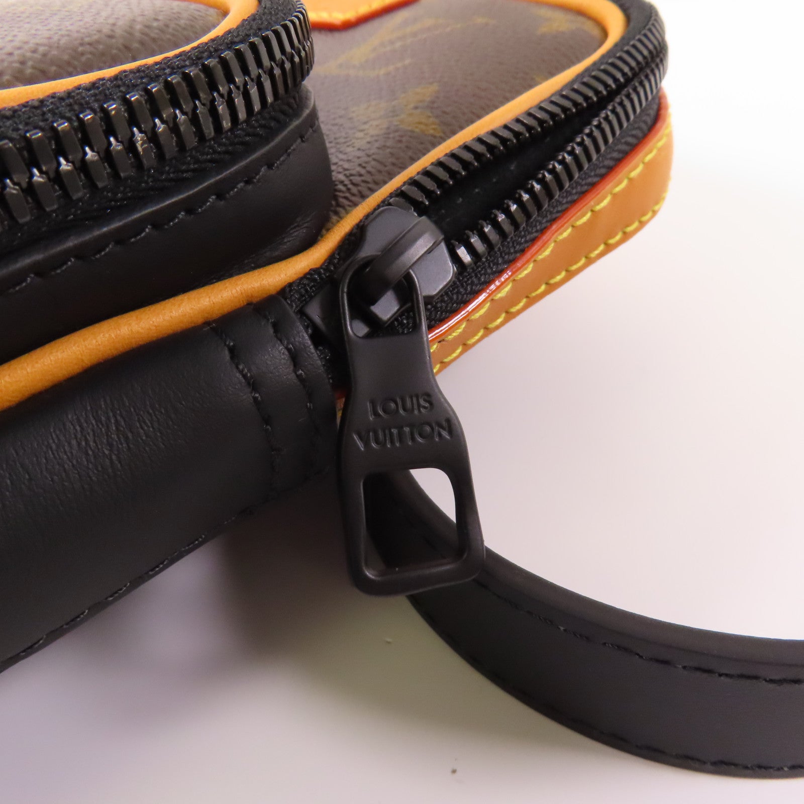 LOUIS VUITTON Monogram/Damier Amazone Nigo肩背袋