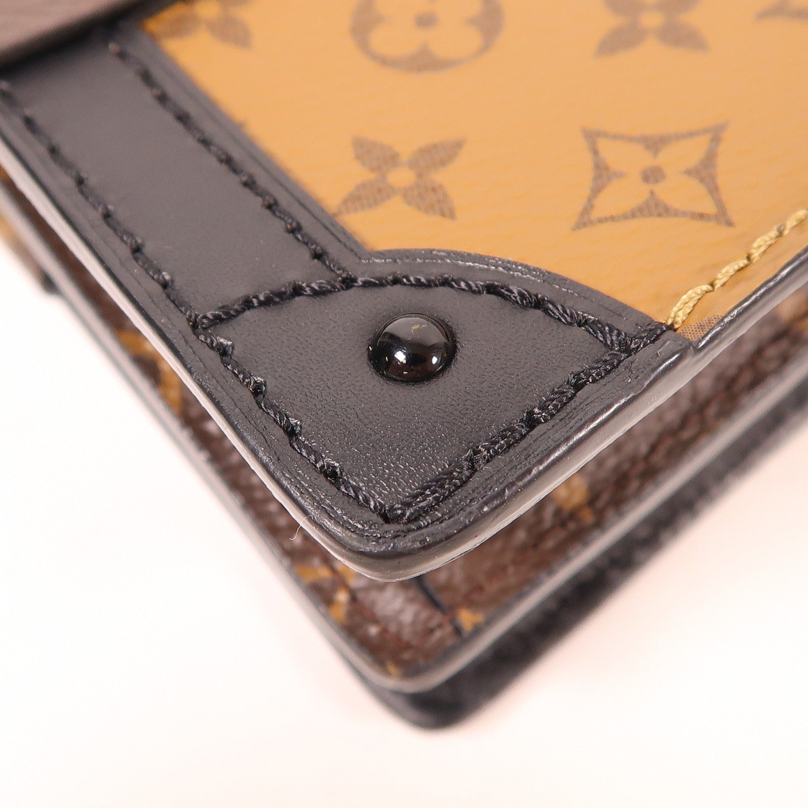 LOUIS VUITTON Monogram Reverse Trunk Clutch金扣肩背袋棕色