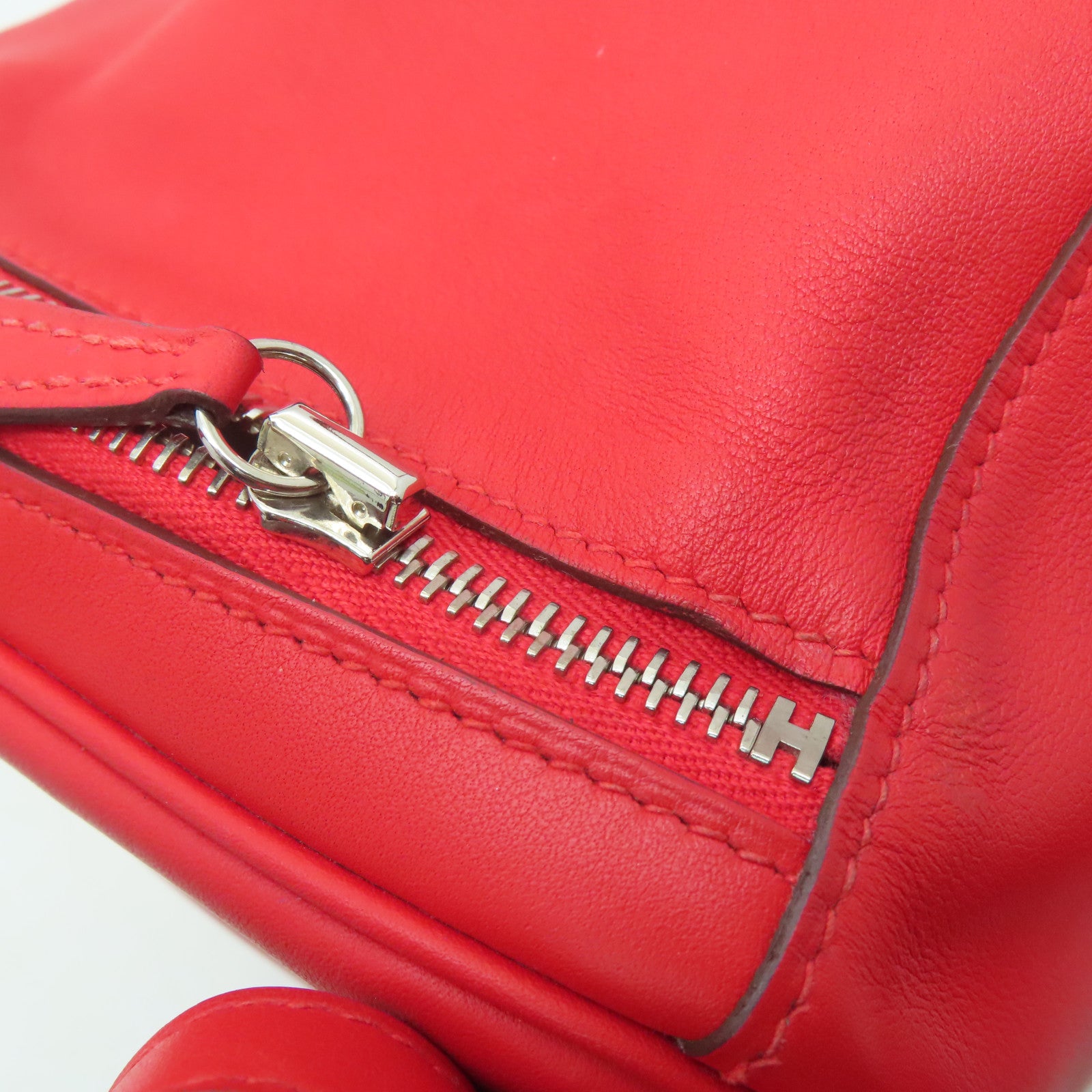 HERMES **【清倉大減價】Swift皮革Lindy 30銀扣手挽肩背兩用袋Rouge de Coeur心紅色