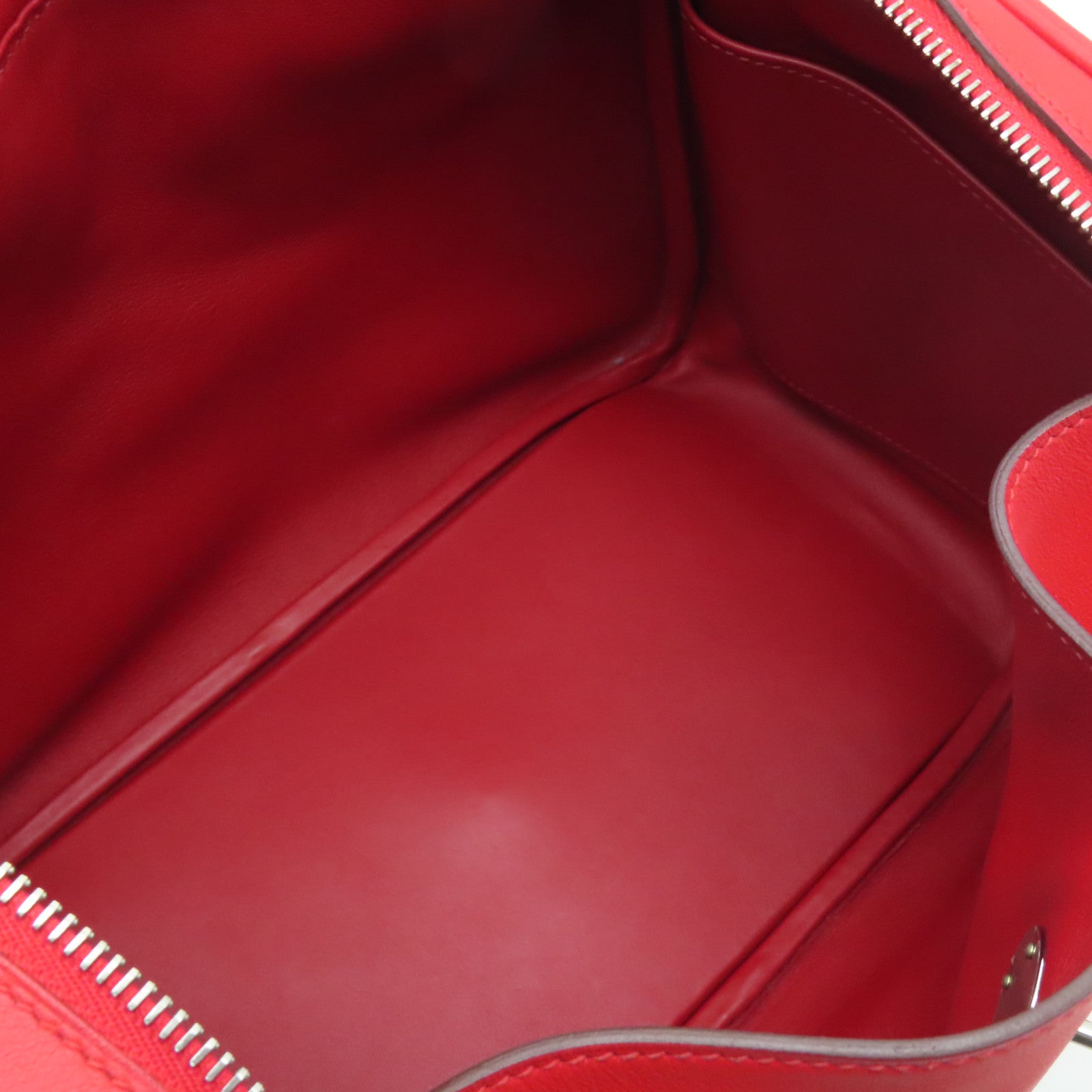 HERMES **【清倉大減價】Swift皮革Lindy 30銀扣手挽肩背兩用袋Rouge de Coeur心紅色