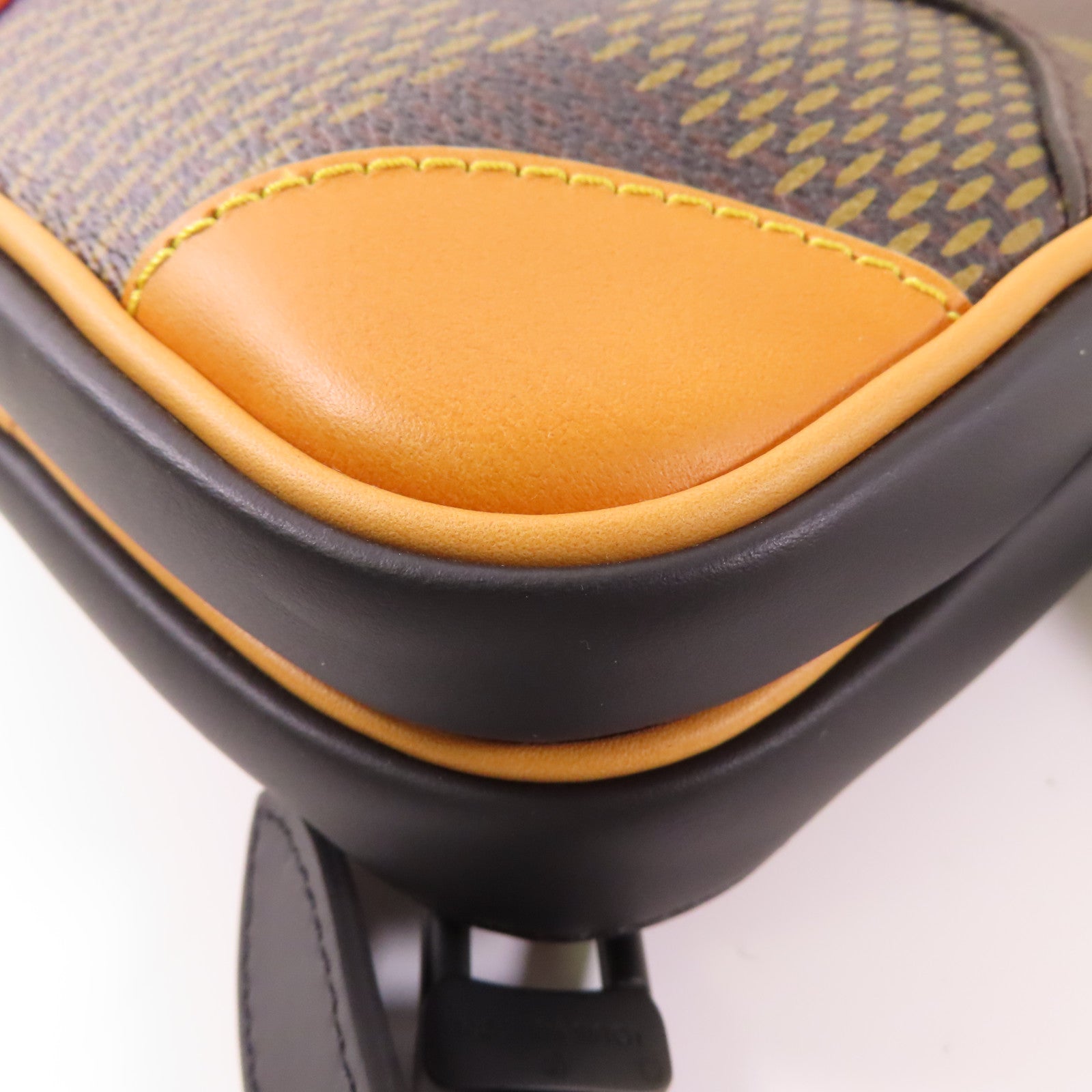 LOUIS VUITTON Monogram/Damier Amazone Nigo肩背袋