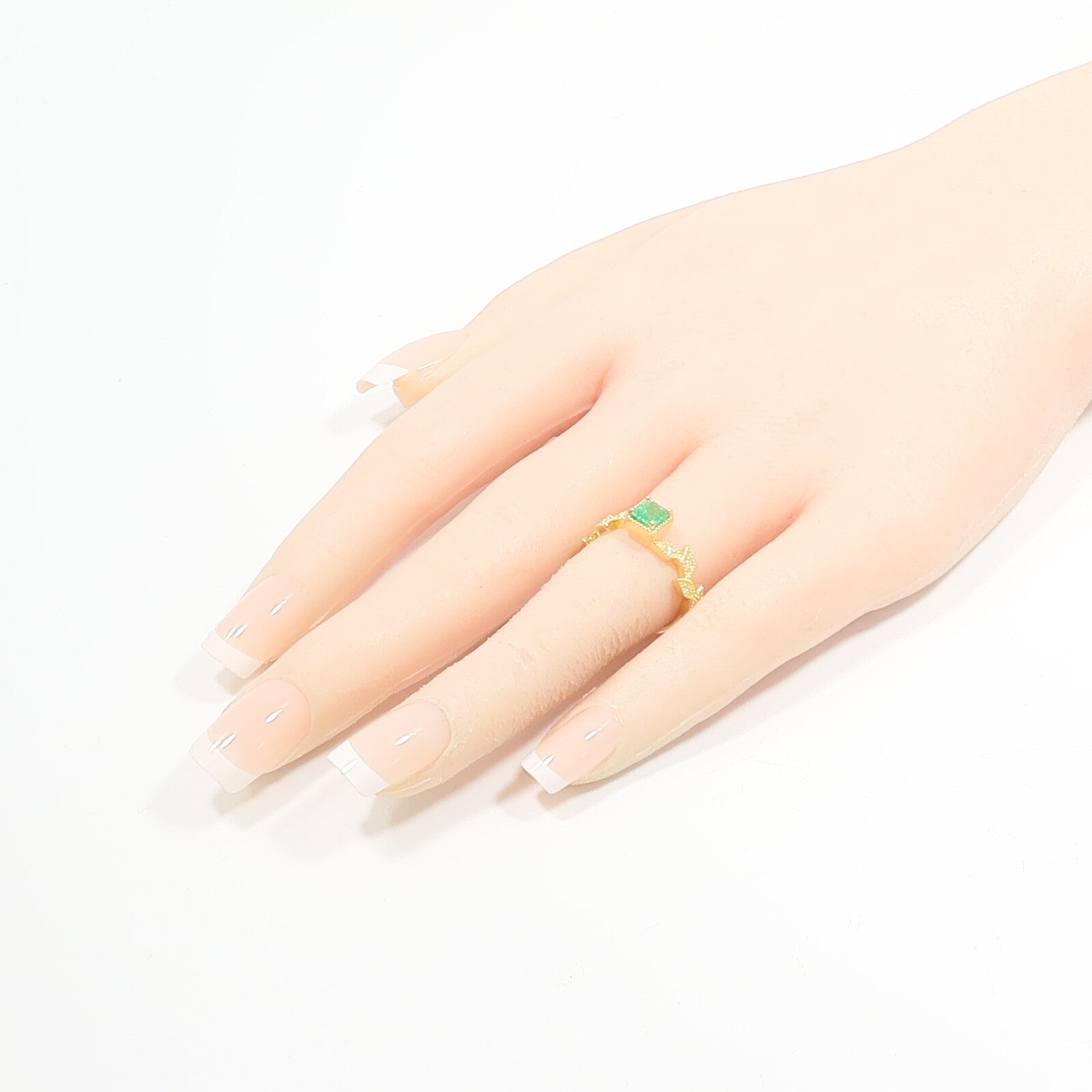 JEWELRY 18K黃金Emerald Diamond Ring綠寶石/鑽石戒指