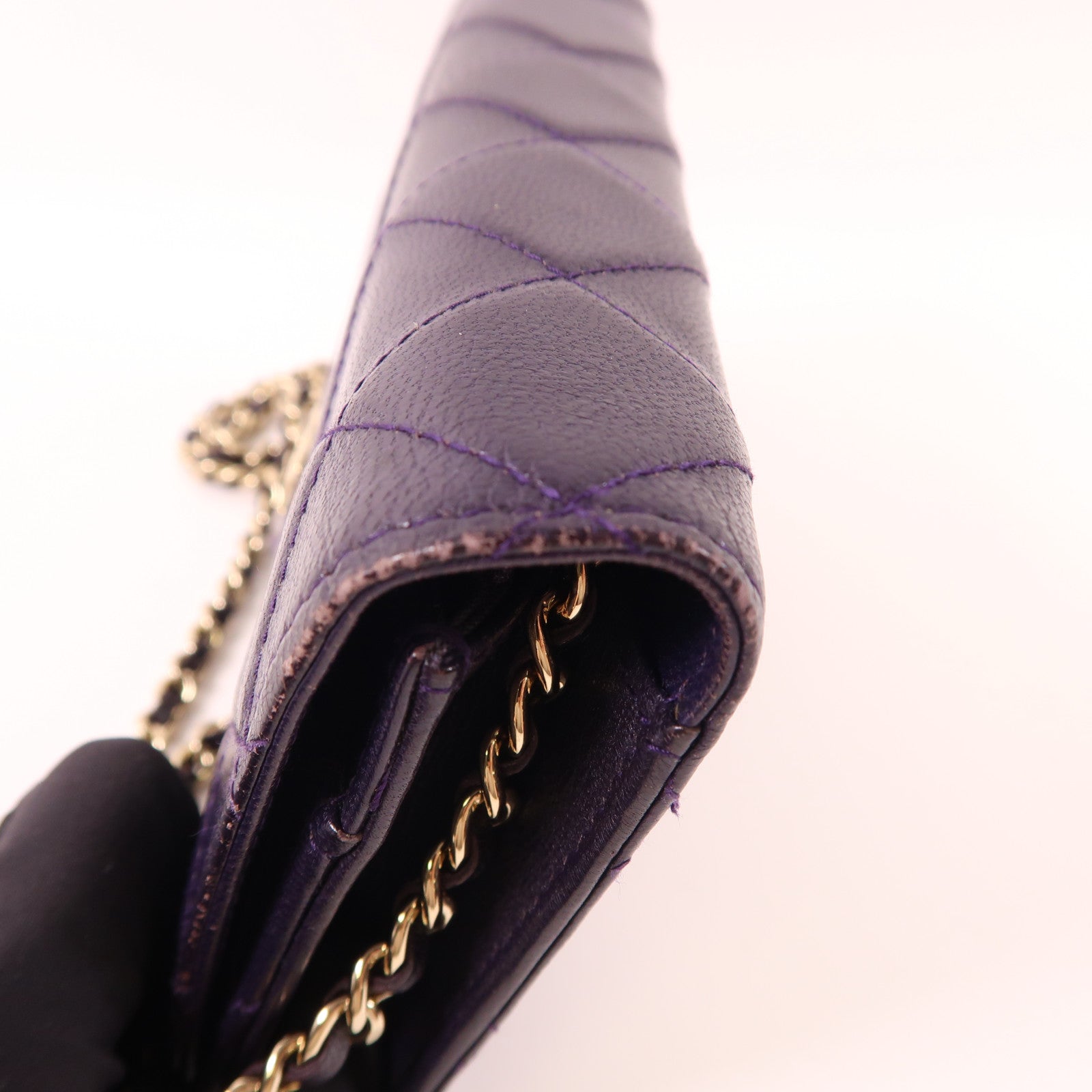 CHANEL 牛皮皮革WOC Wallet On Chain金扣鏈帶肩背袋