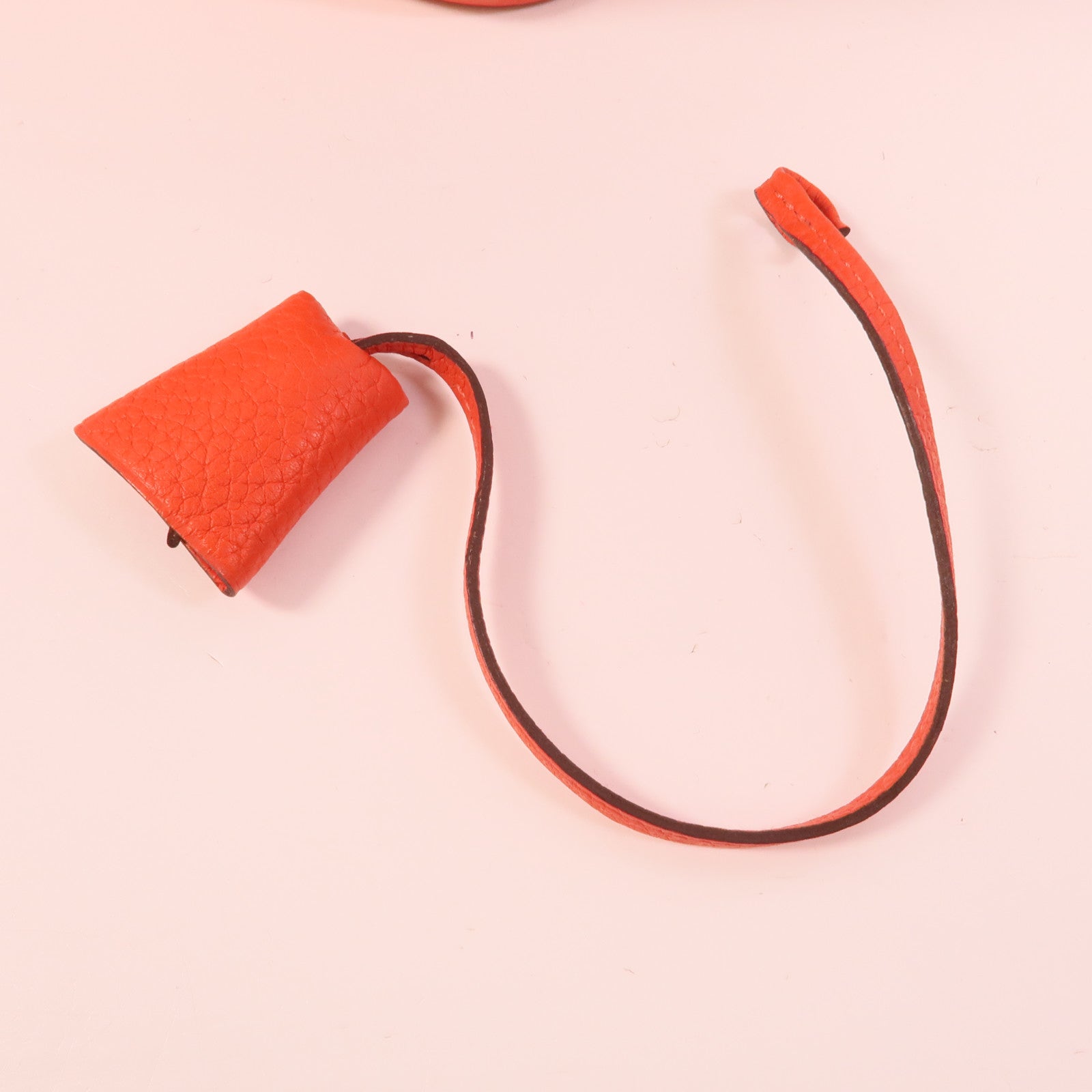 HERMES Clemence皮革Victoria 35手挽袋Rouge Pivoine