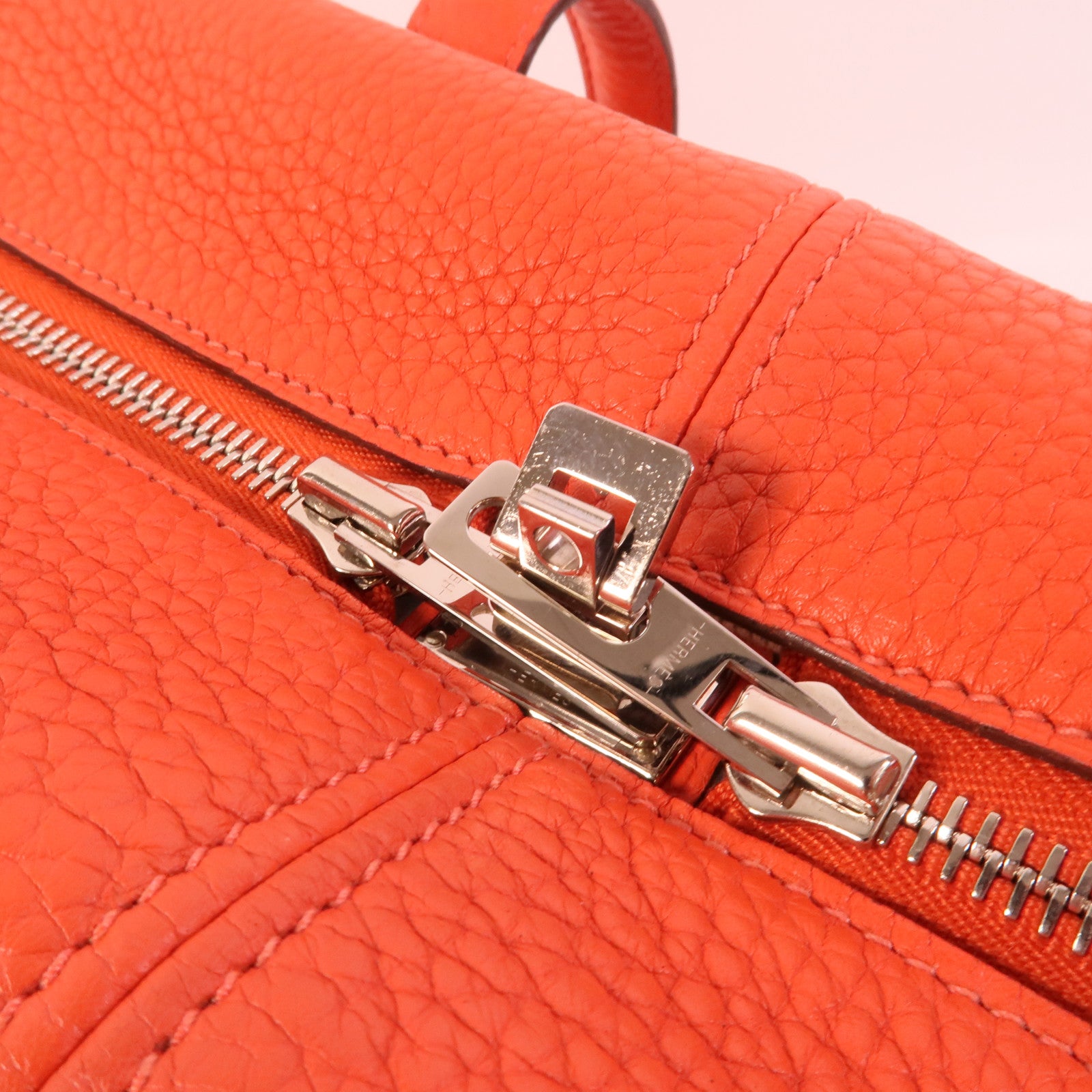 HERMES Clemence皮革Victoria 35手挽袋Rouge Pivoine