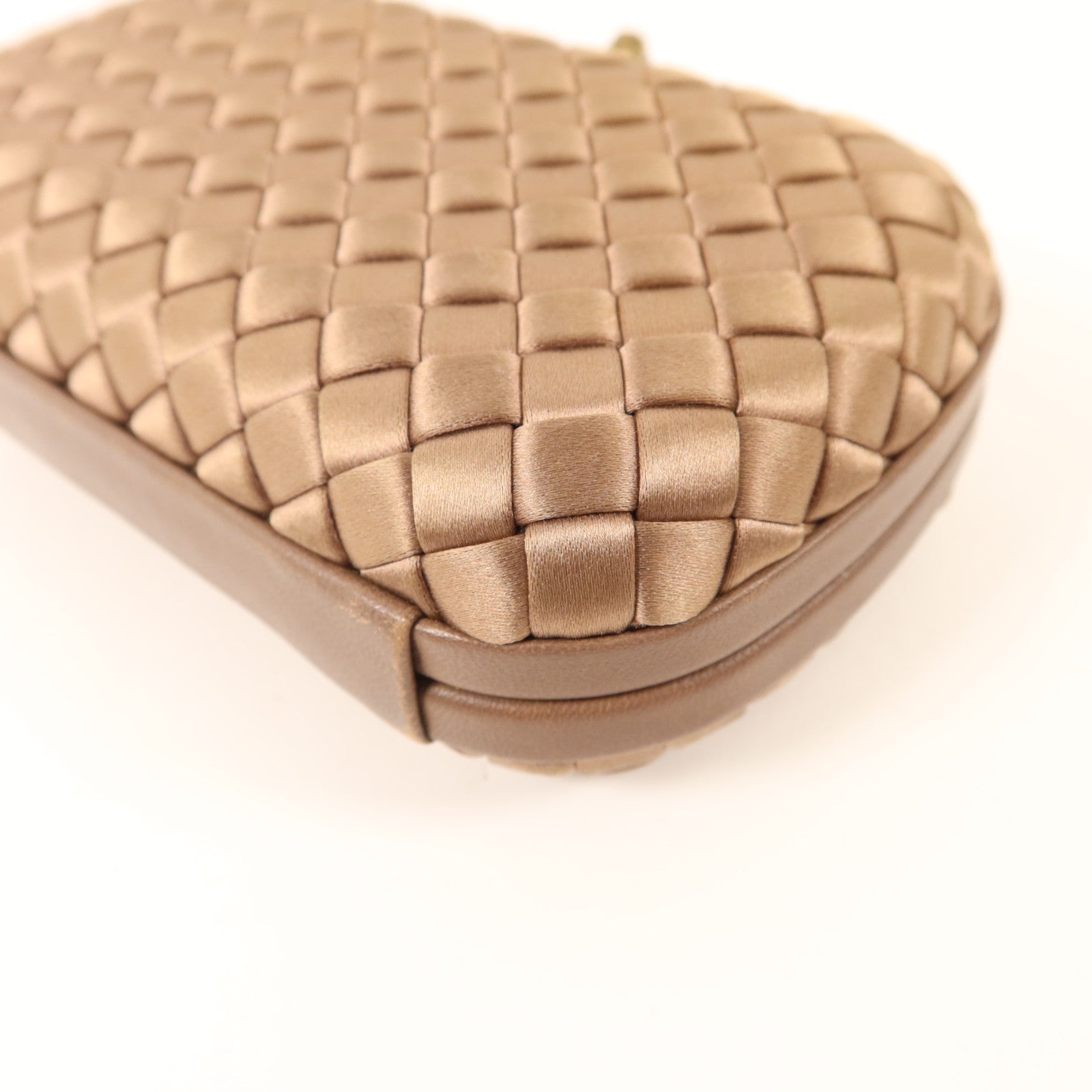 BOTTEGA VENETA Satin Clutch Bag金扣手拿包