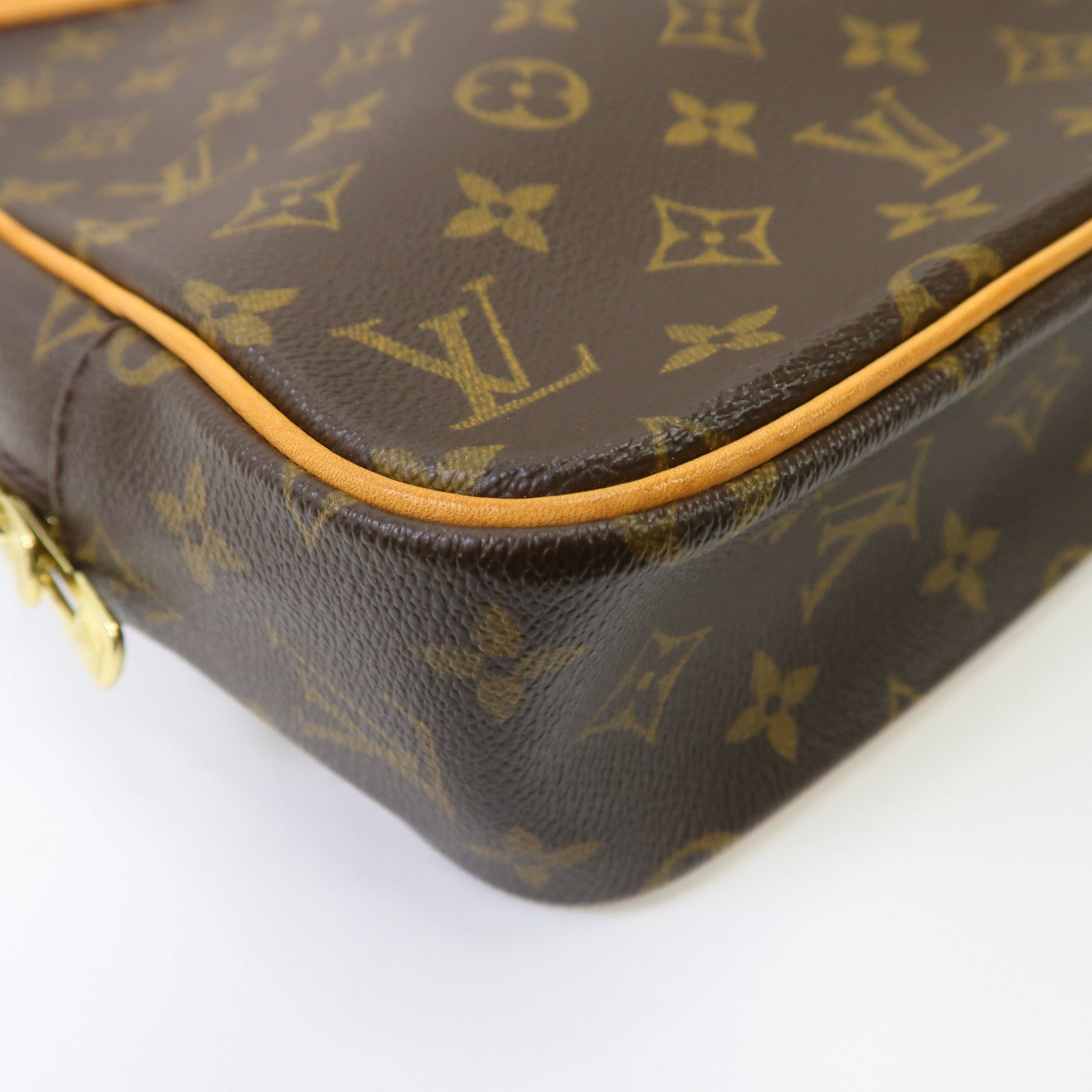LOUIS VUITTON Monogram Porte-Documents Pega金扣手挽袋啡色