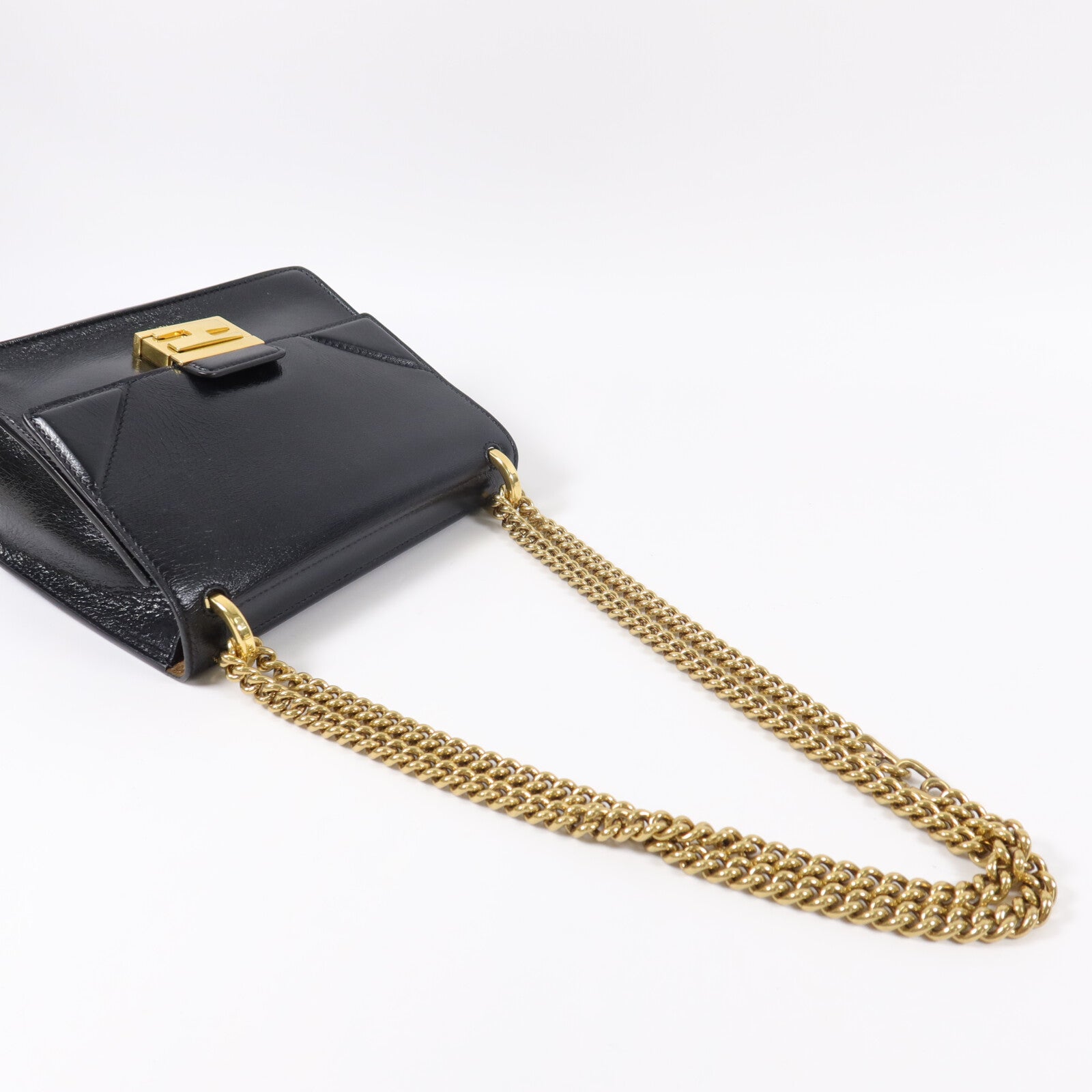 FENDI 牛皮皮革Kan U鏈帶肩背袋
