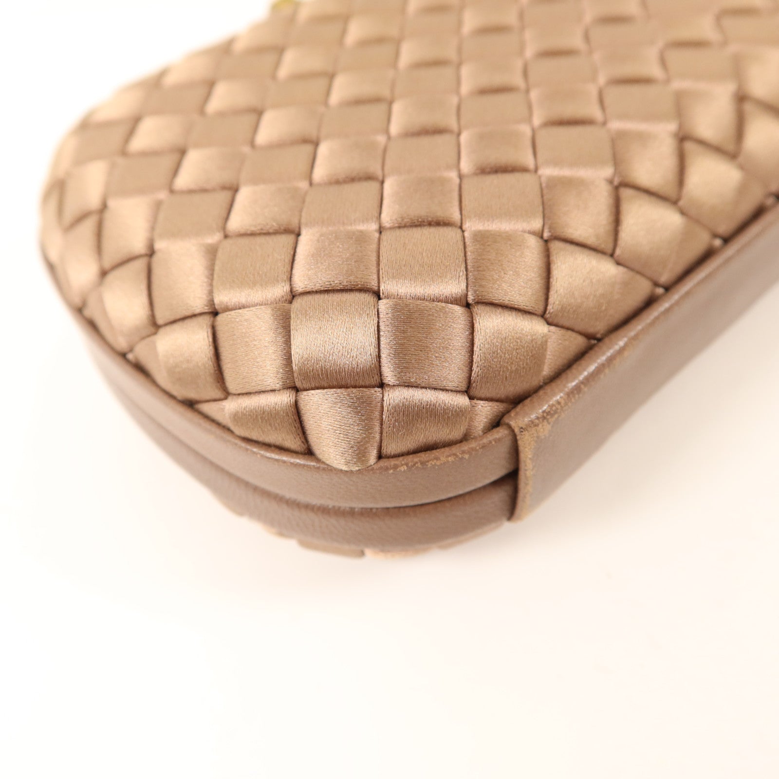 BOTTEGA VENETA Satin Clutch Bag金扣手拿包