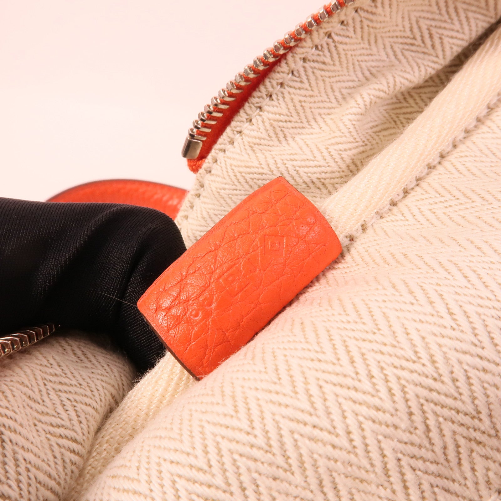 HERMES Clemence皮革Victoria 35手挽袋Rouge Pivoine