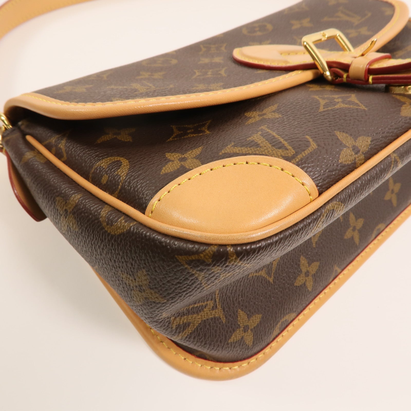 LOUIS VUITTON Monogram Diane金扣手挽袋