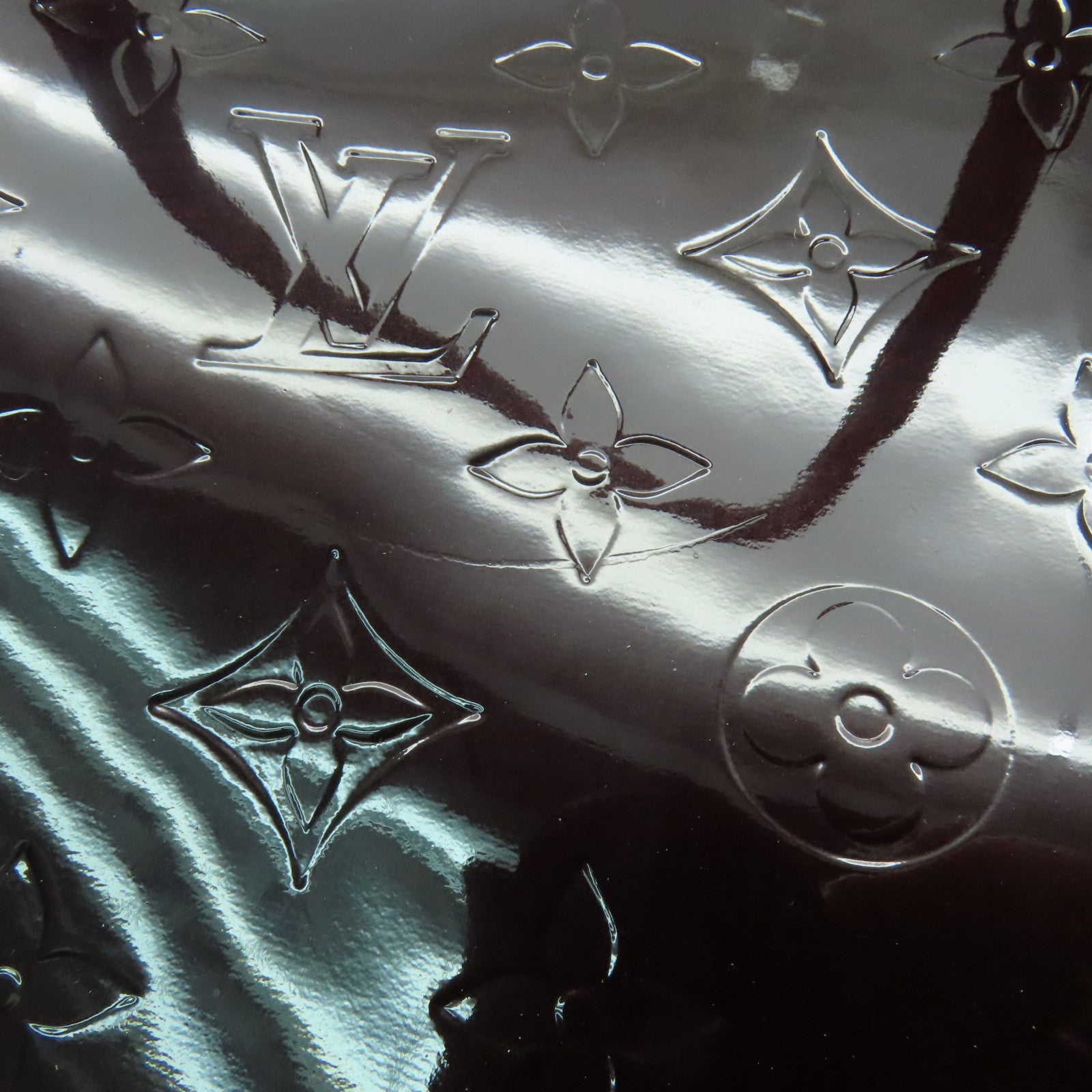 LOUIS VUITTON 【激減優惠】Monogram Vernis Wilshire GM金扣手挽袋紅色