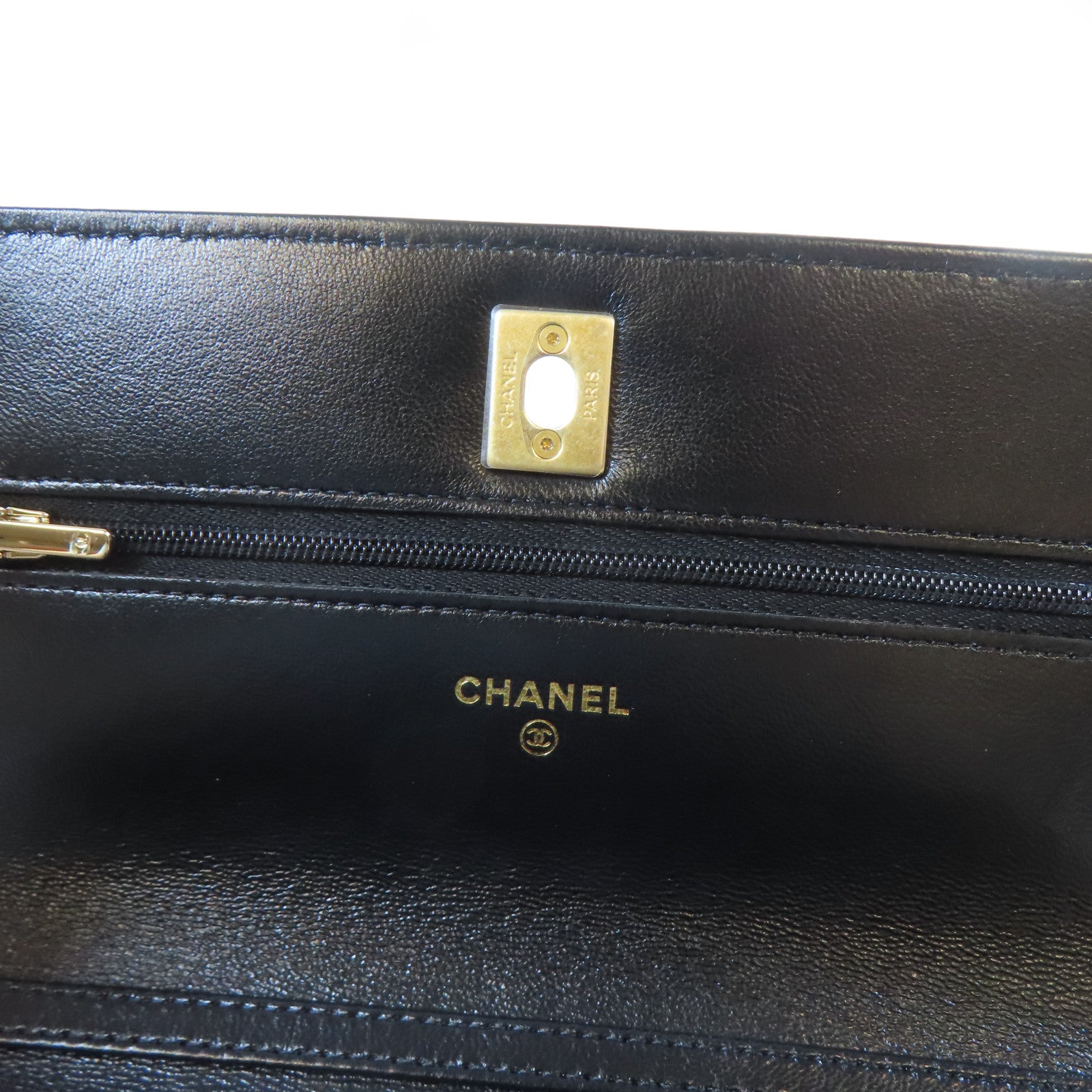CHANEL 菱格羊皮皮革Wallet On Chain金扣鏈帶肩背袋黑色