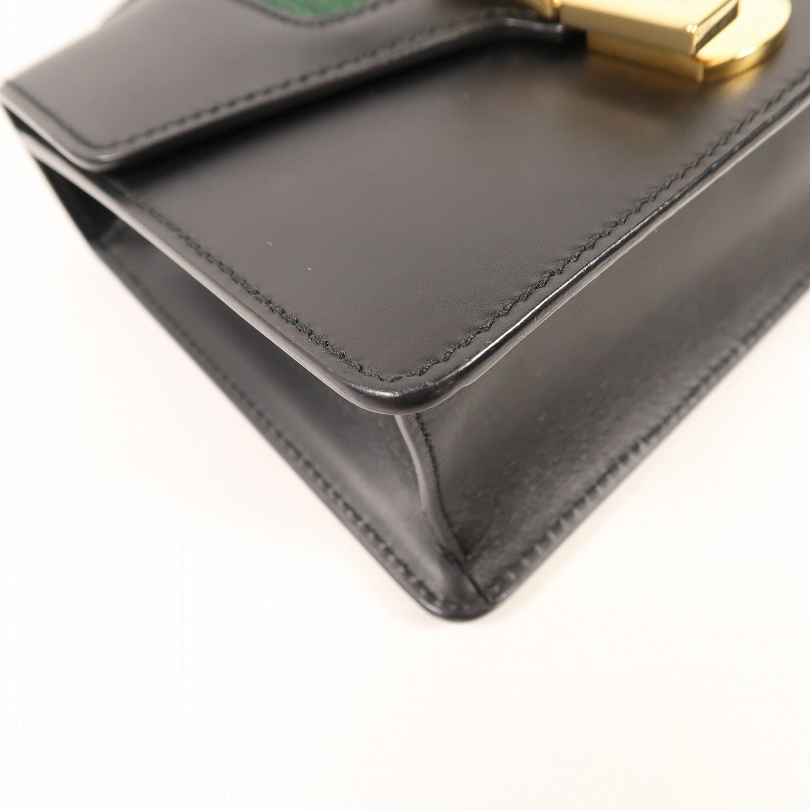 GUCCI 牛皮皮革Sylvie Mini金扣鏈帶肩背袋