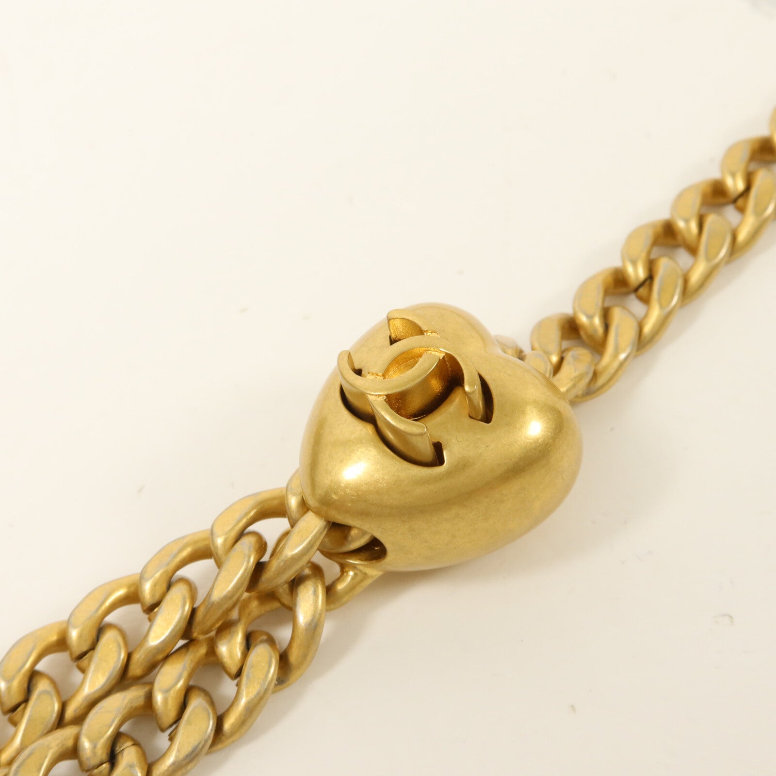 CHANEL 牛皮皮革Heart Chain Adjustable鏈帶肩背袋