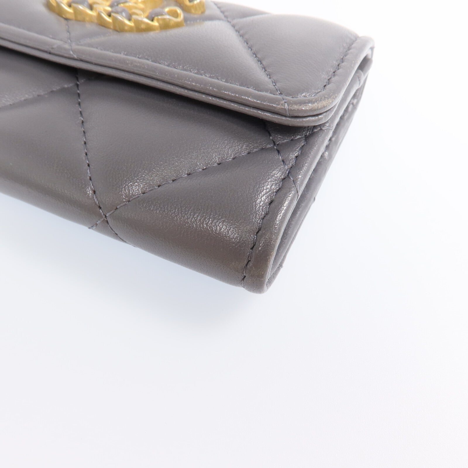 CHANEL 羊皮皮革19 Card Holder金扣卡片套
