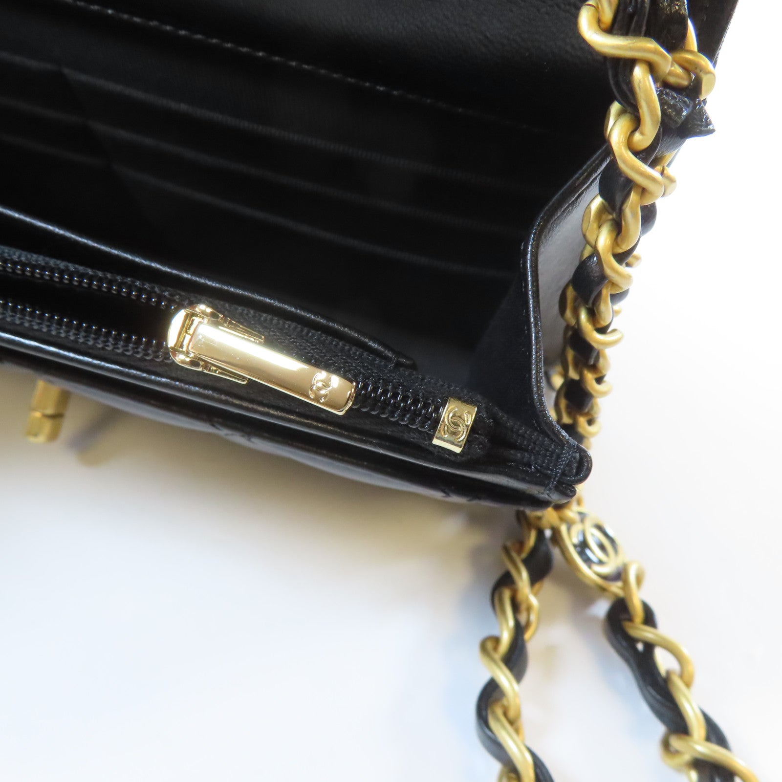 CHANEL 菱格羊皮皮革Wallet On Chain金扣鏈帶肩背袋黑色