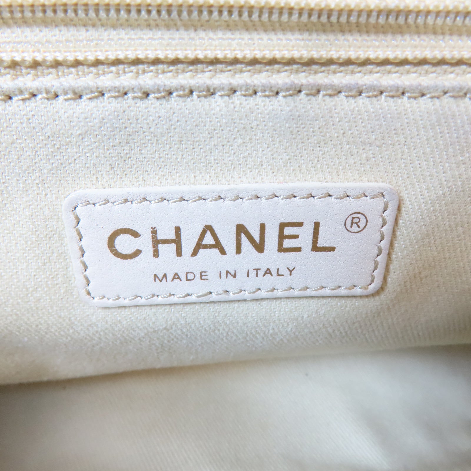 CHANEL 菱格牛皮皮革Chain Shoulder Bag金扣鏈帶肩背袋黑色