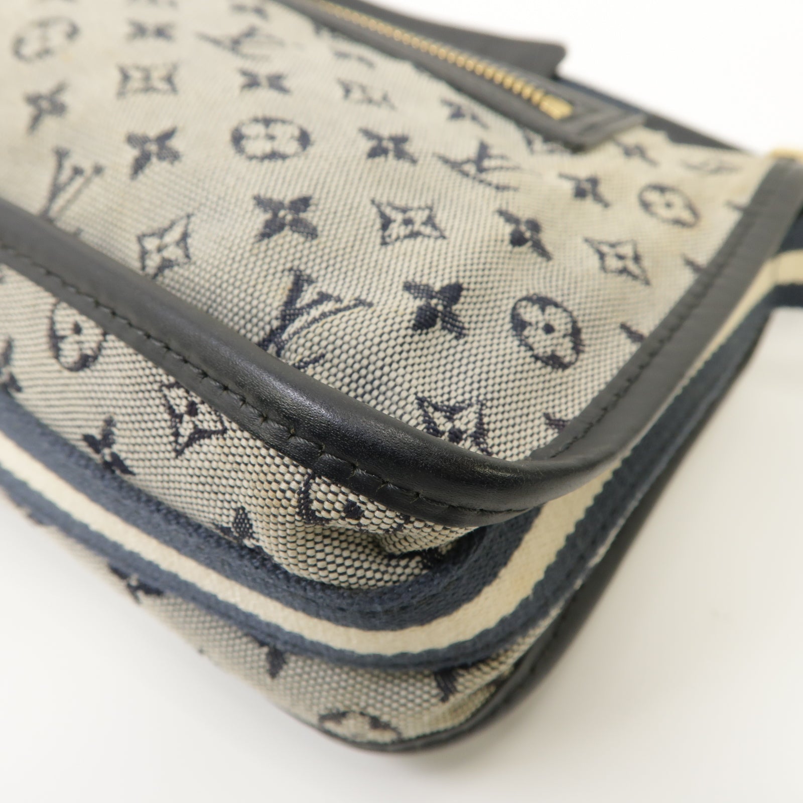 LOUIS VUITTON 【激減優惠】Monogram Mini帆布Pochette金扣肩背袋藍色