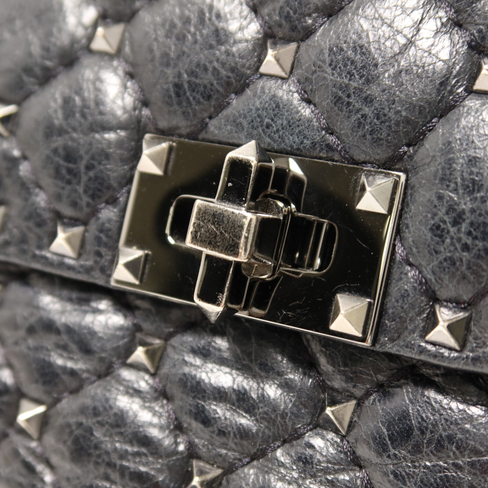 Valentino 牛皮皮革Rockstud Spike銀扣鏈帶手挽肩背兩用袋