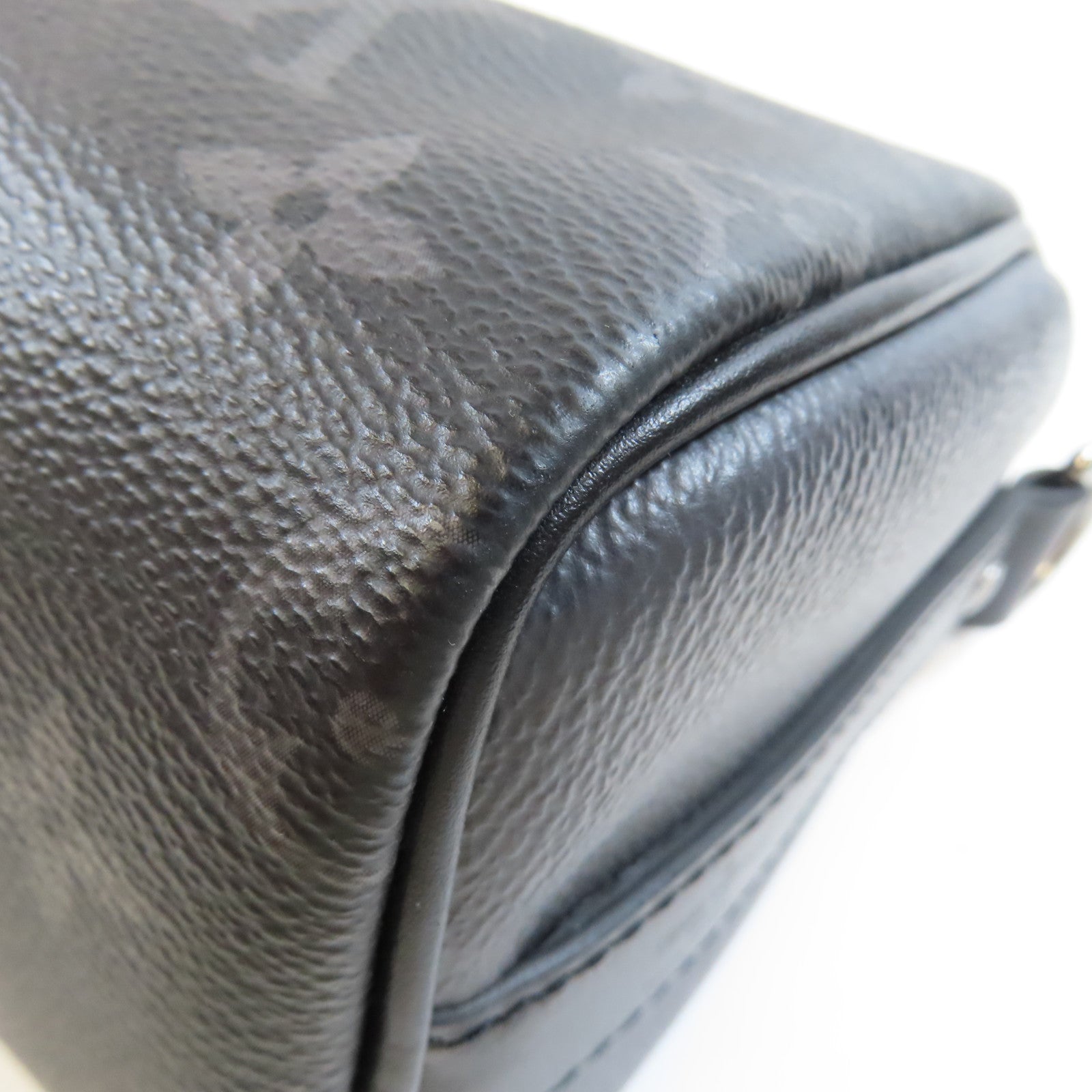 LOUIS VUITTON Monogram Eclipse Keepall Bandouliere 25手挽肩背兩用袋黑色