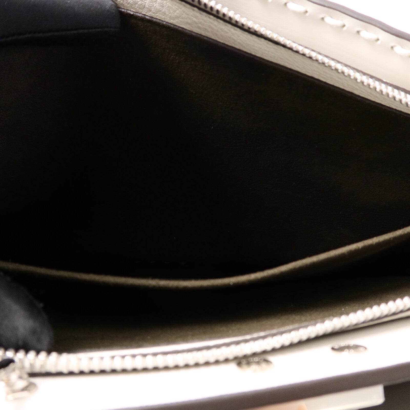 FENDI 牛皮皮革Medium Peekaboo手挽肩背兩用袋