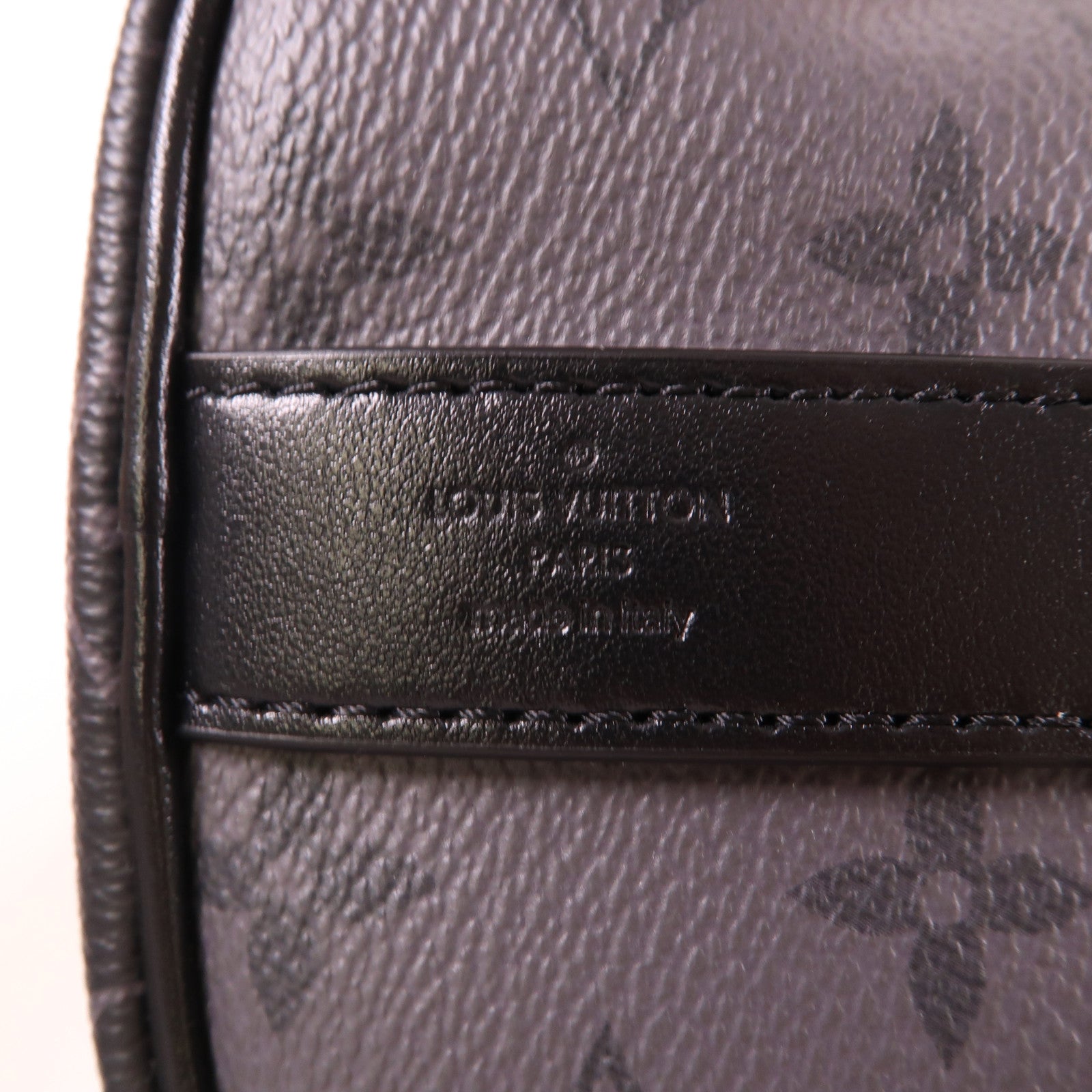 LOUIS VUITTON Monogram Eclipse Keepall Bandouliere 25銀扣手挽肩背兩用袋