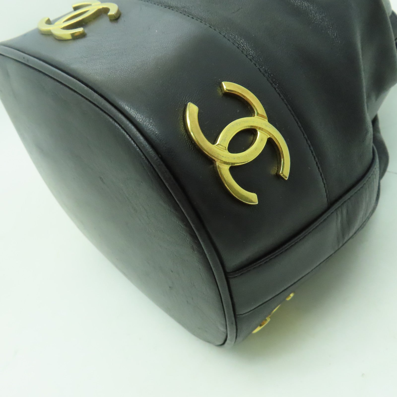CHANEL 【激減優惠】羊皮皮革Shoulder Bag金扣肩背袋黑色