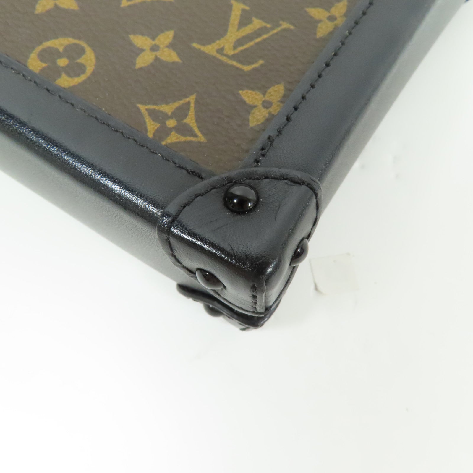 LOUIS VUITTON LV GHW Pochette Trunk Vertical Shoulder Bag Monogram M63913 Brown