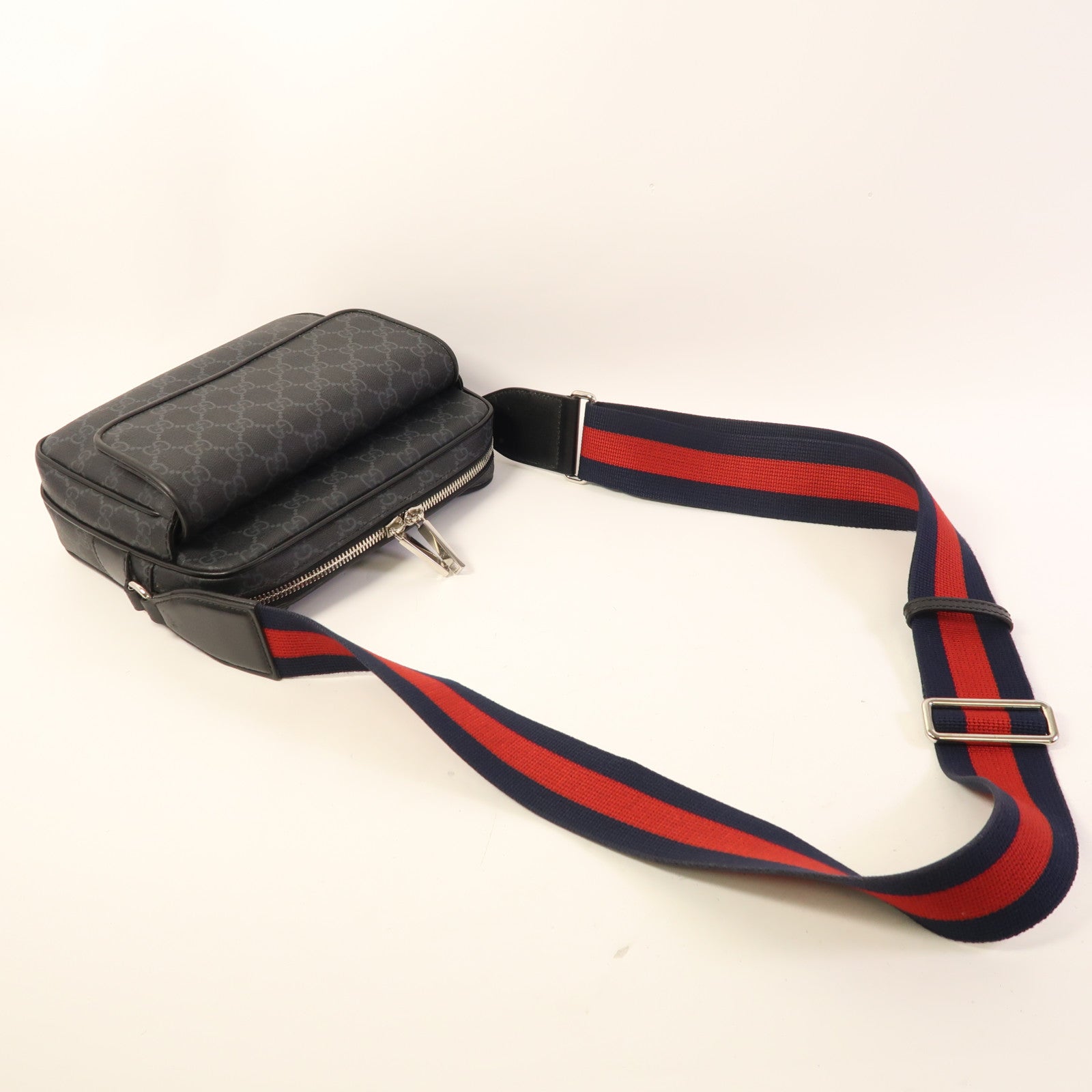 GUCCI 塗層帆布Crossbody Bag銀扣肩背袋