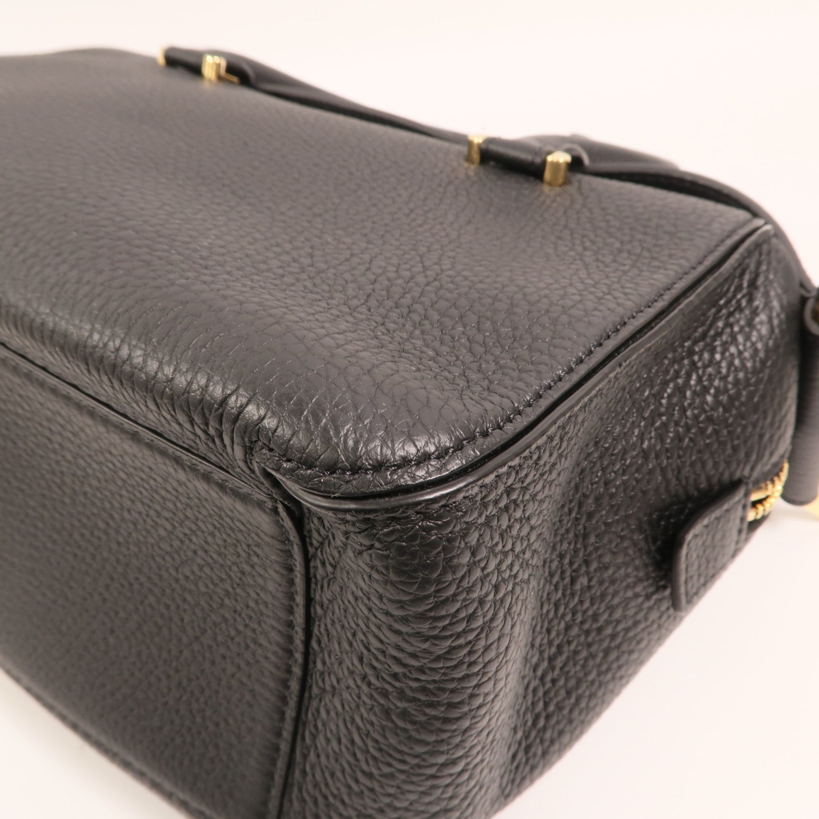 Delvaux 牛皮皮革Cool Box MM金扣手挽肩背兩用袋