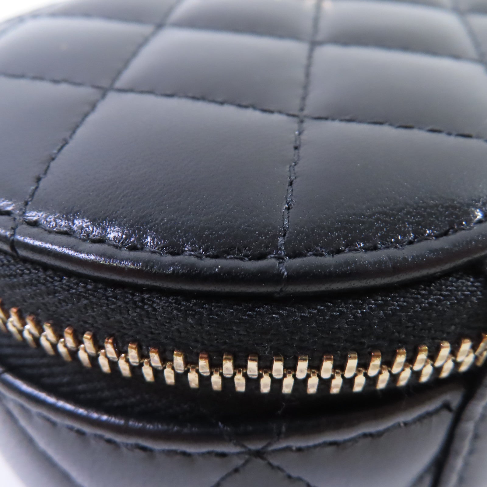 CHANEL 菱格牛皮皮革Hand Bag金扣手挽袋黑色