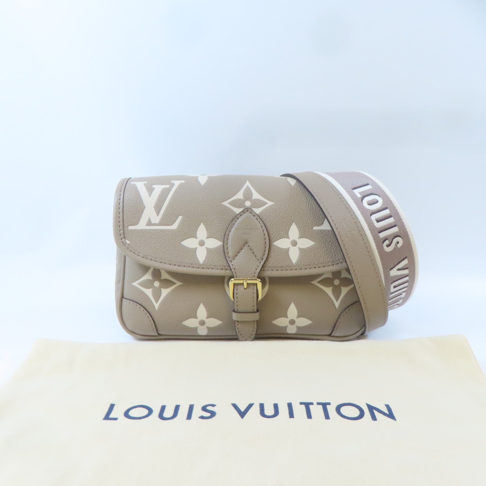 LOUIS VUITTON Monogram Empreinte Diane金扣手挽肩背兩用袋米色